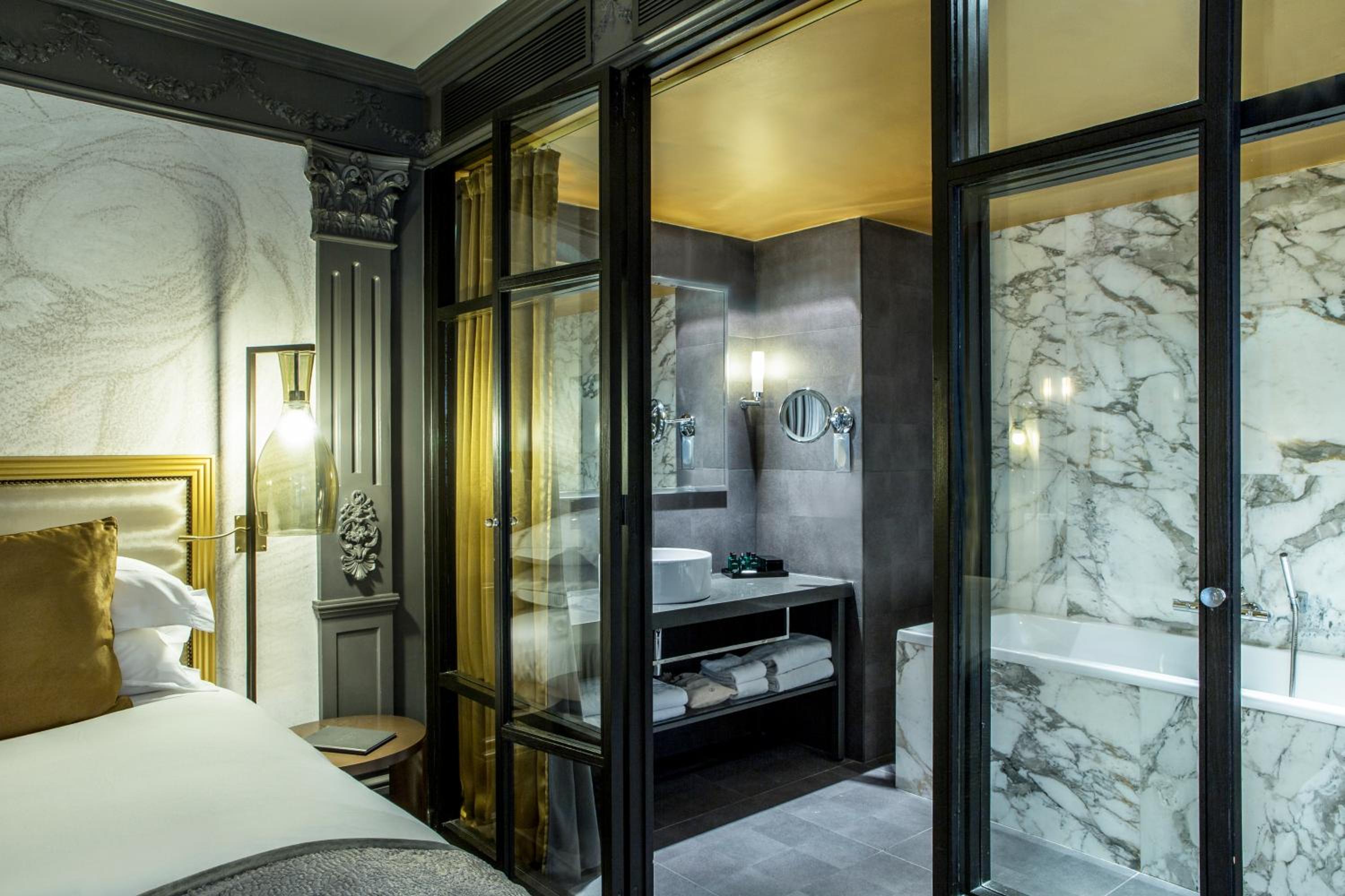 Collection Suite