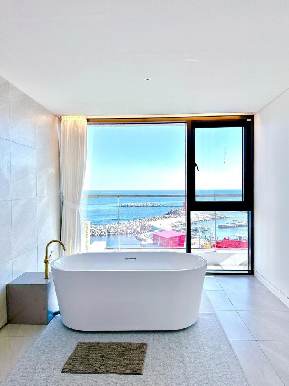 One-Bedroom Villa photo 2