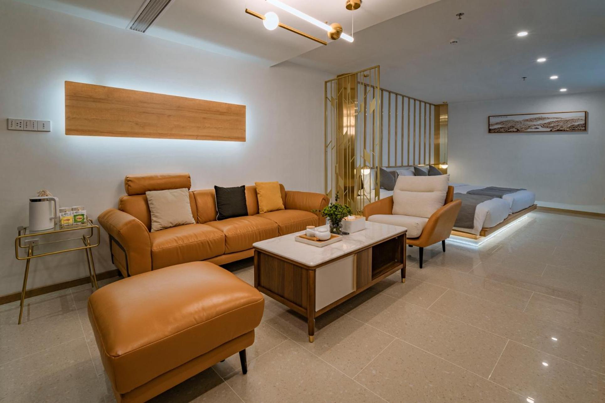 Courtyard Family Suite photo 1