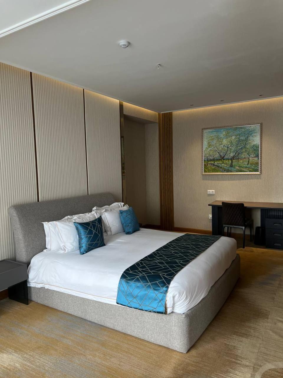 King Suite photo 2