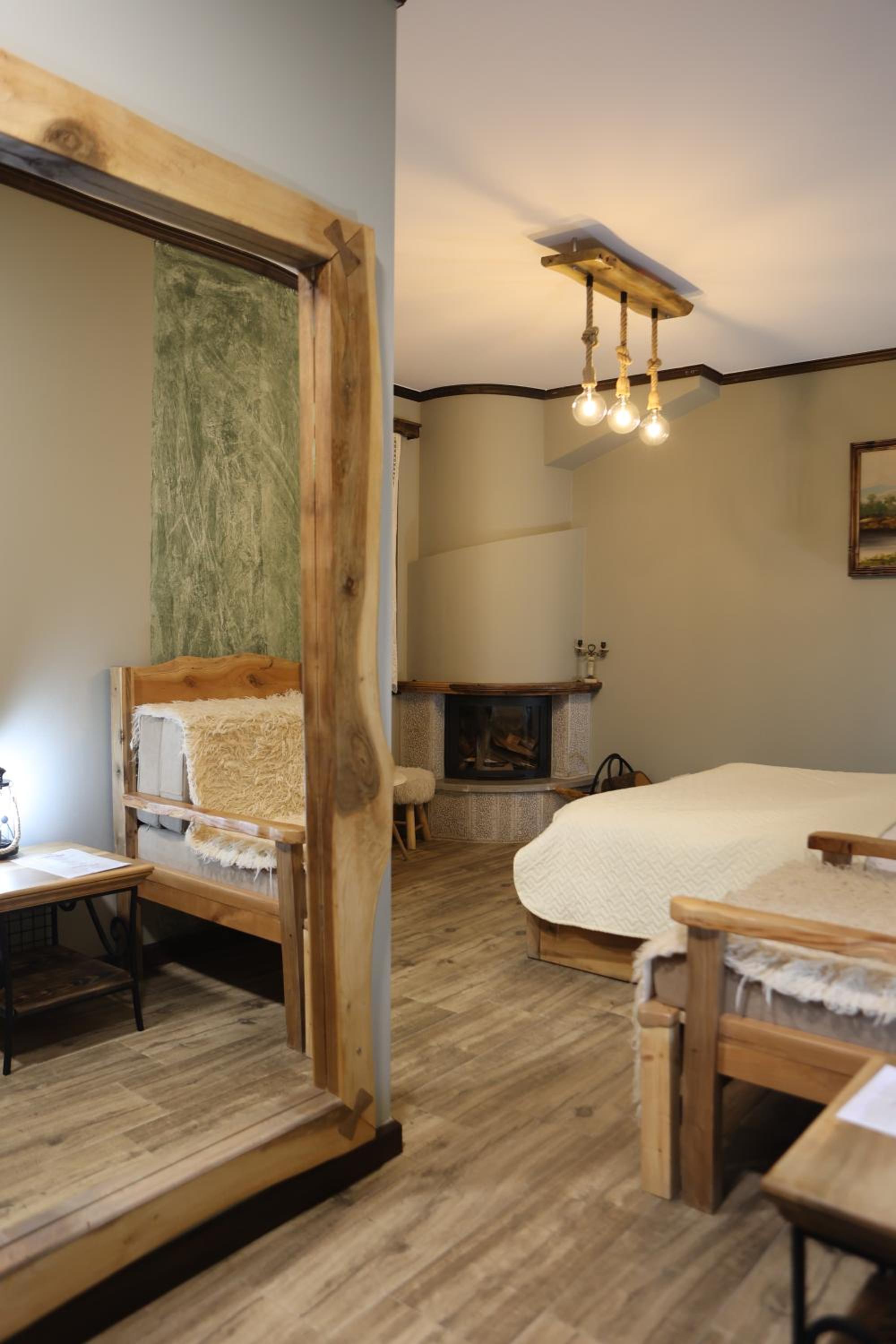 Double Room With Extra Bed photo 1