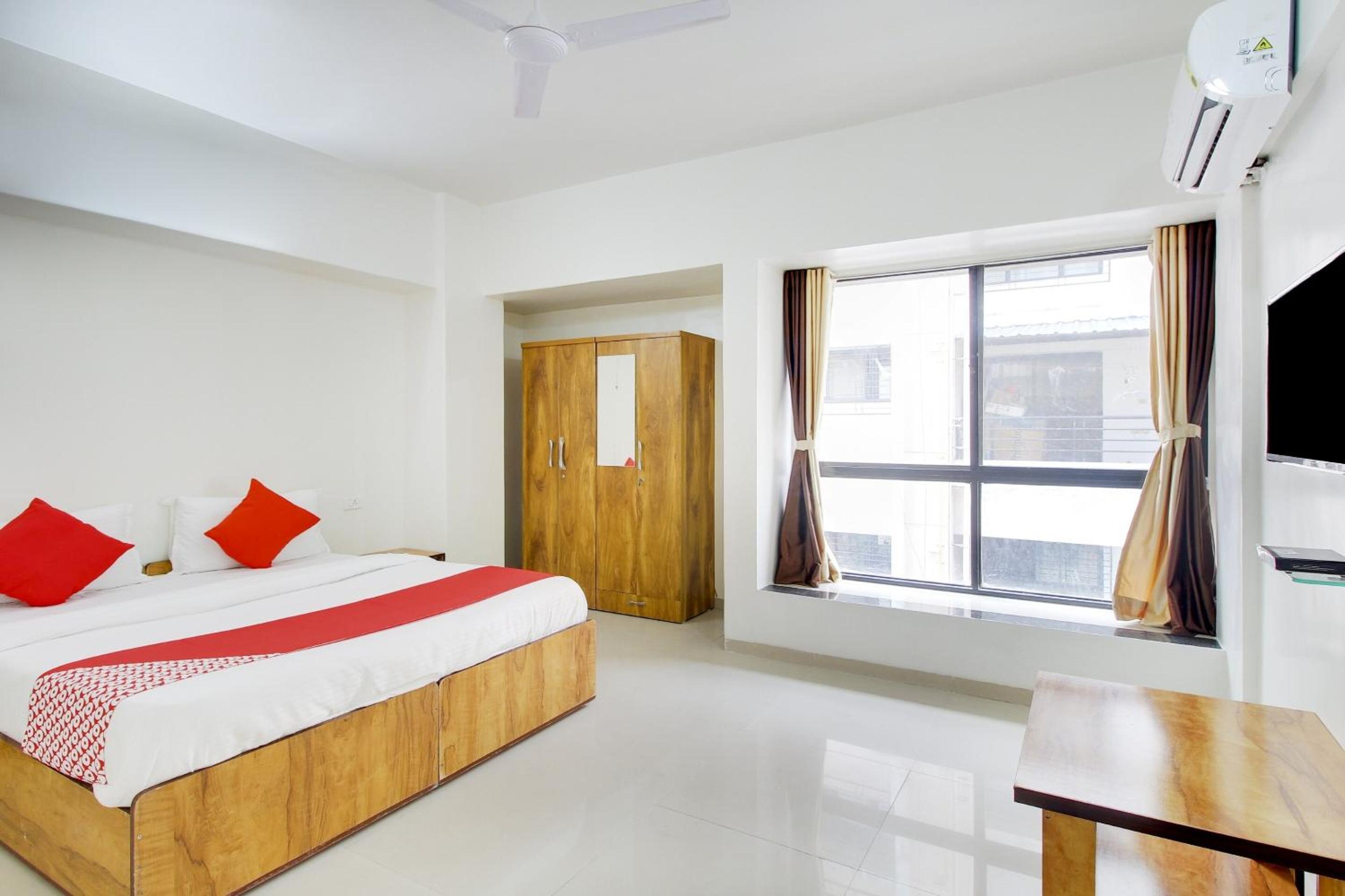Classic Triple Room photo 1