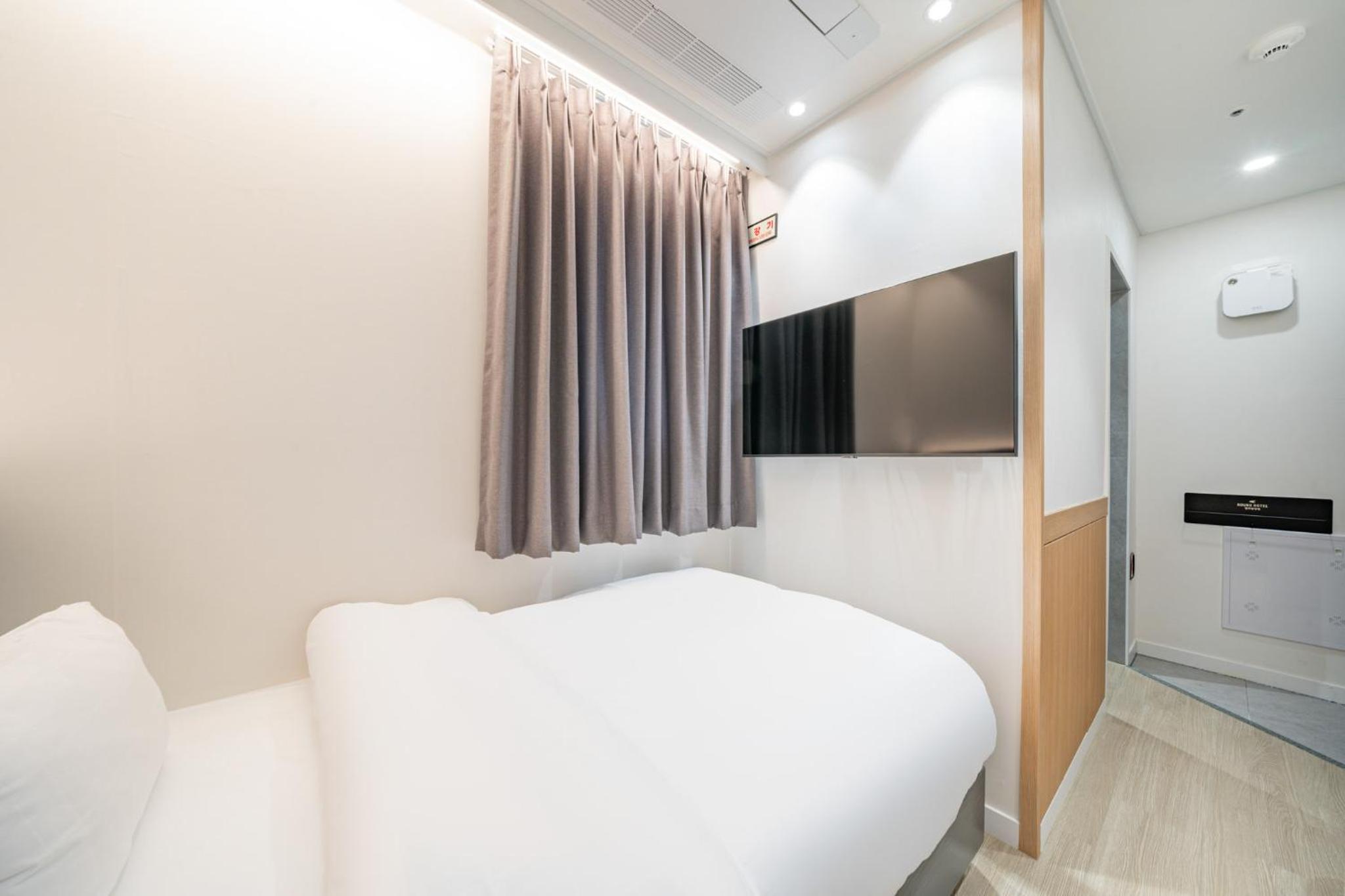 Single Room - Photo 3
