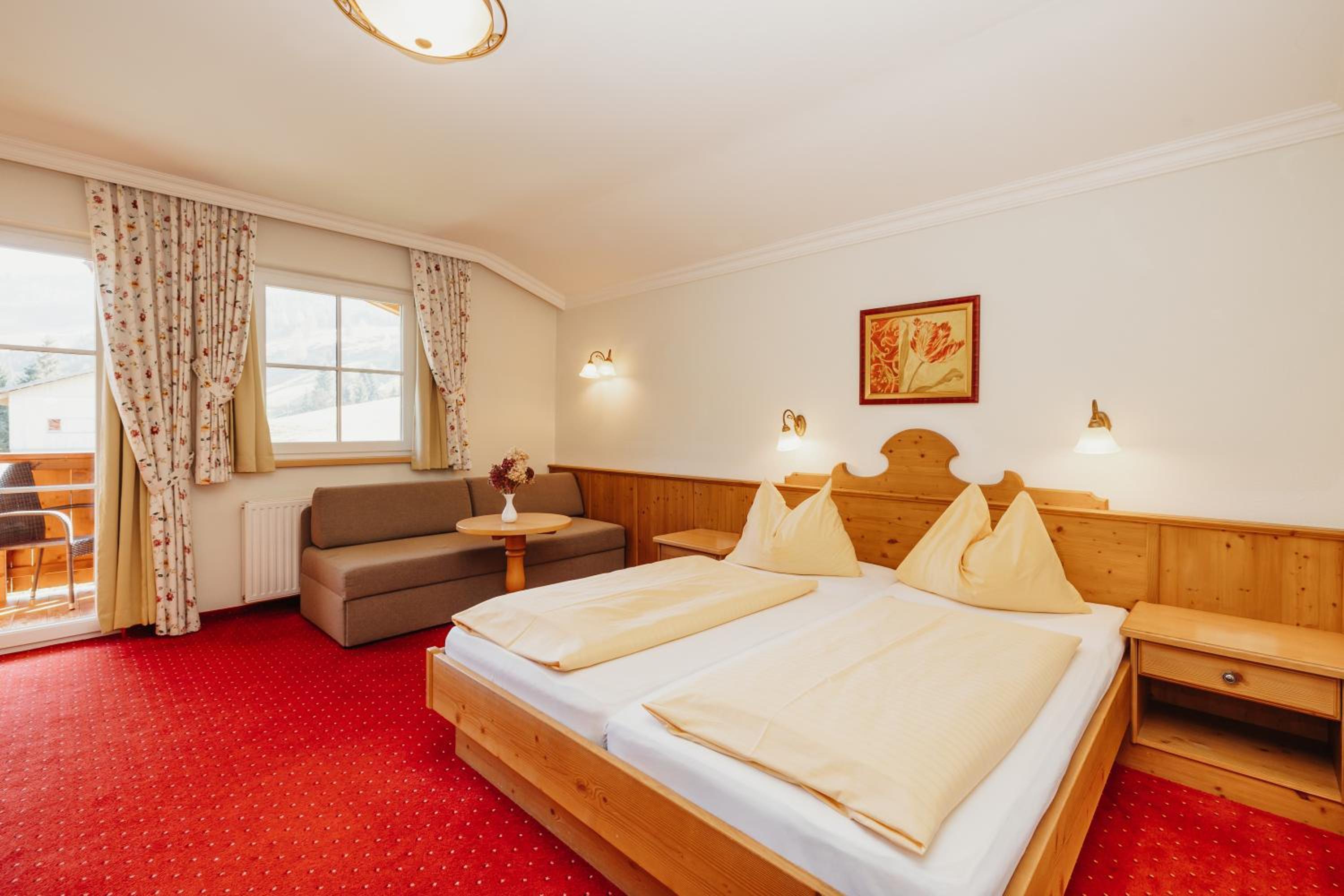 Double Room with Balcony - Photo 1