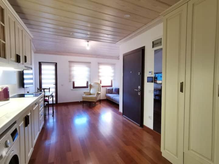 Apartment with Balcony photo 1