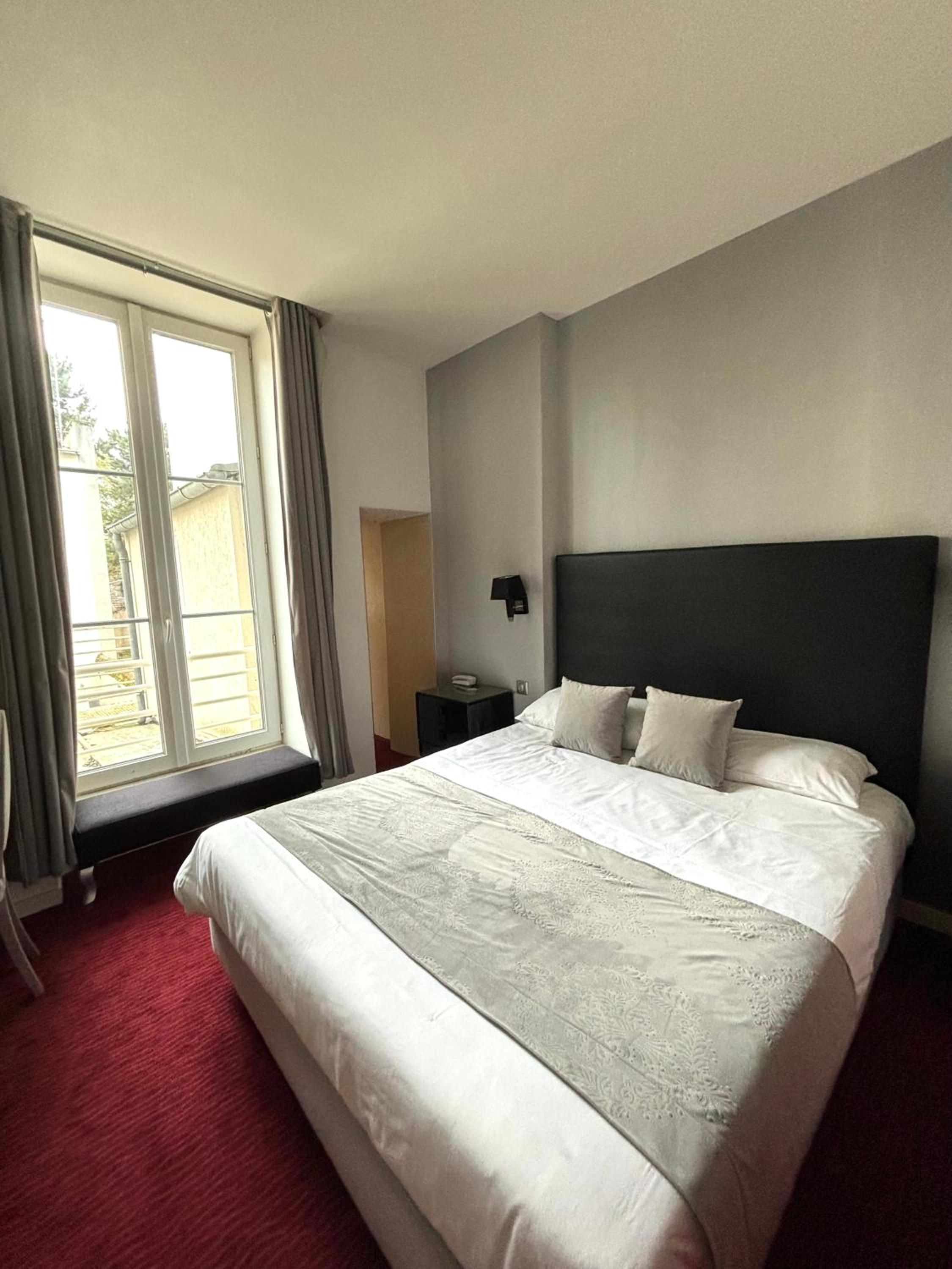 Standard Room with Shower