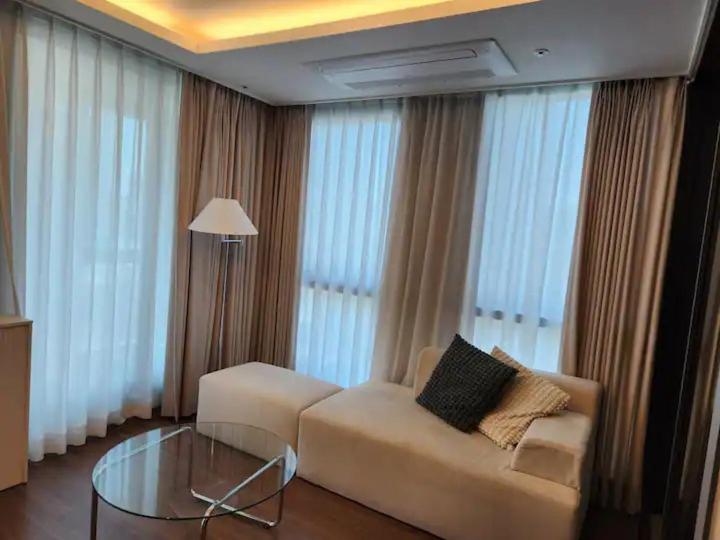 Deluxe Half Ocean View