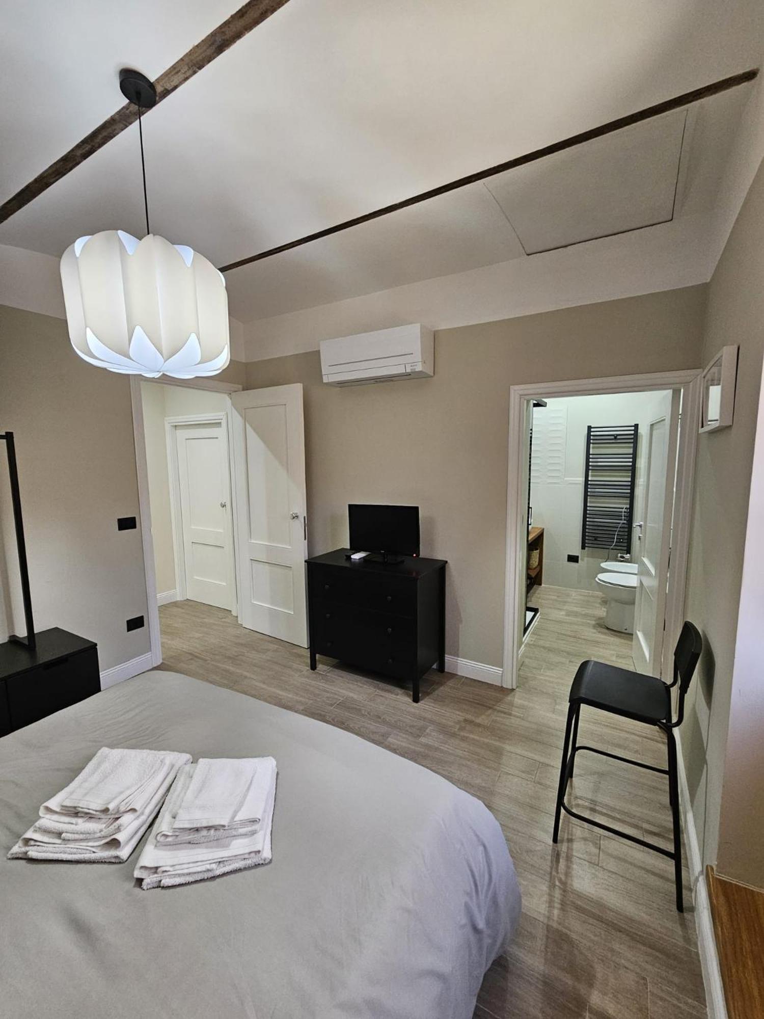 Double Room with Private Bathroom photo 3