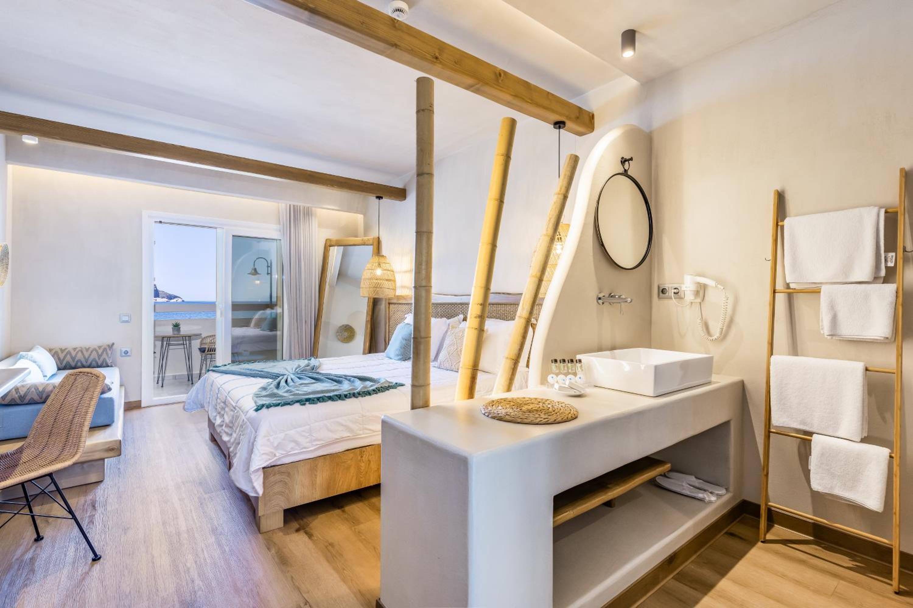 Studio with Sea View