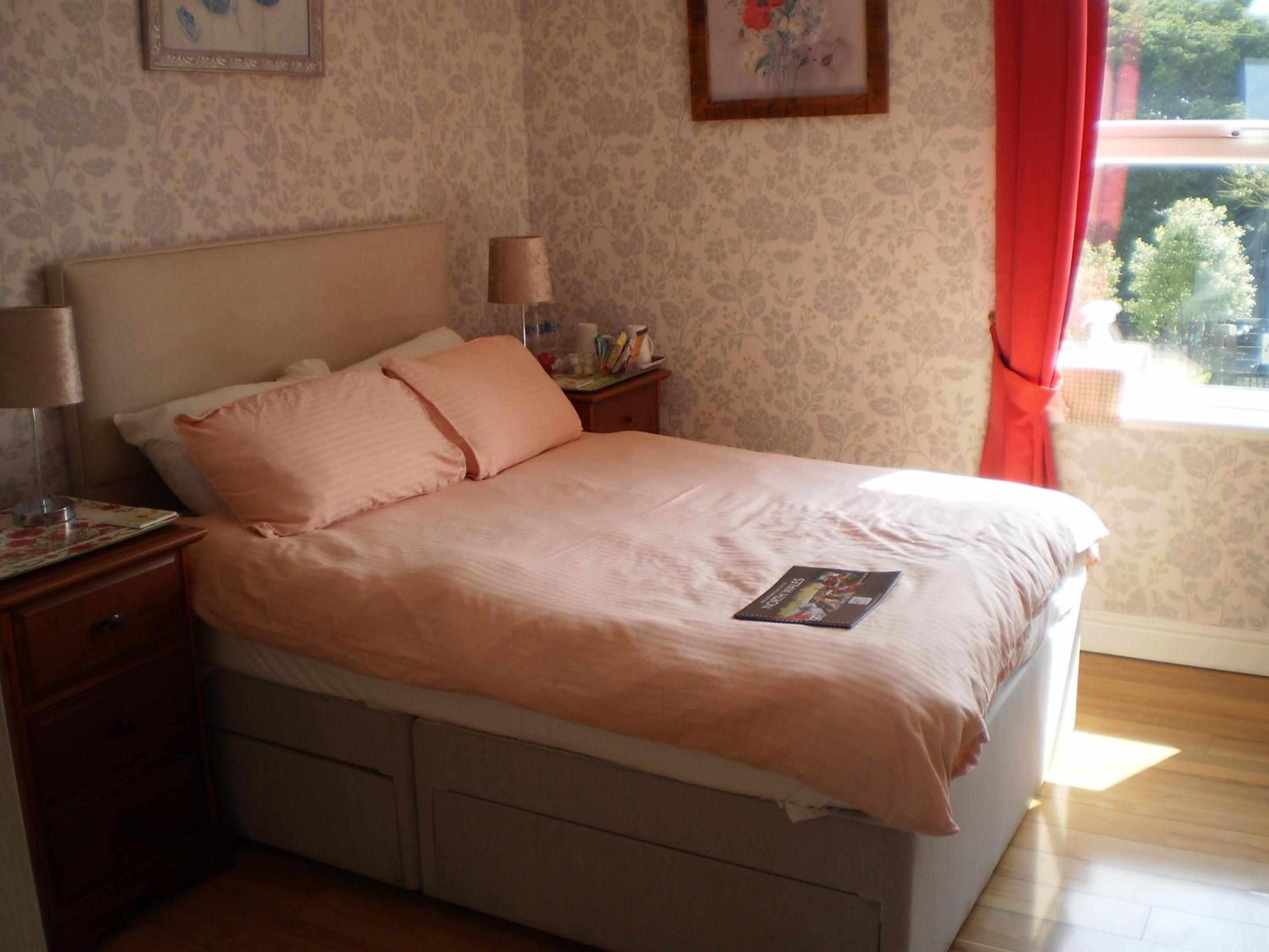 Double Room With Private Bathroom photo 1