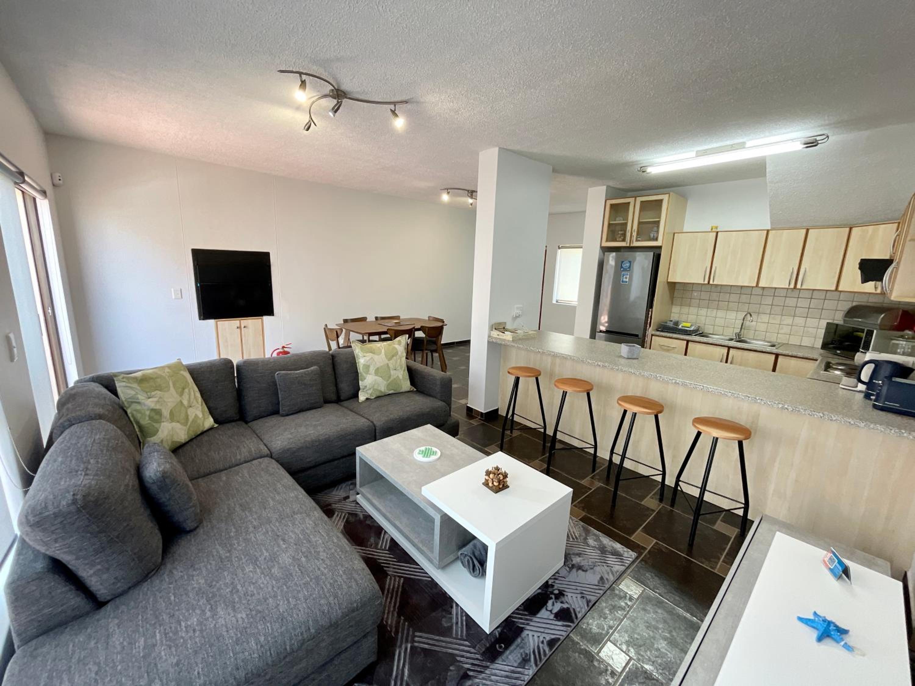 Three-Bedroom Apartment photo 1
