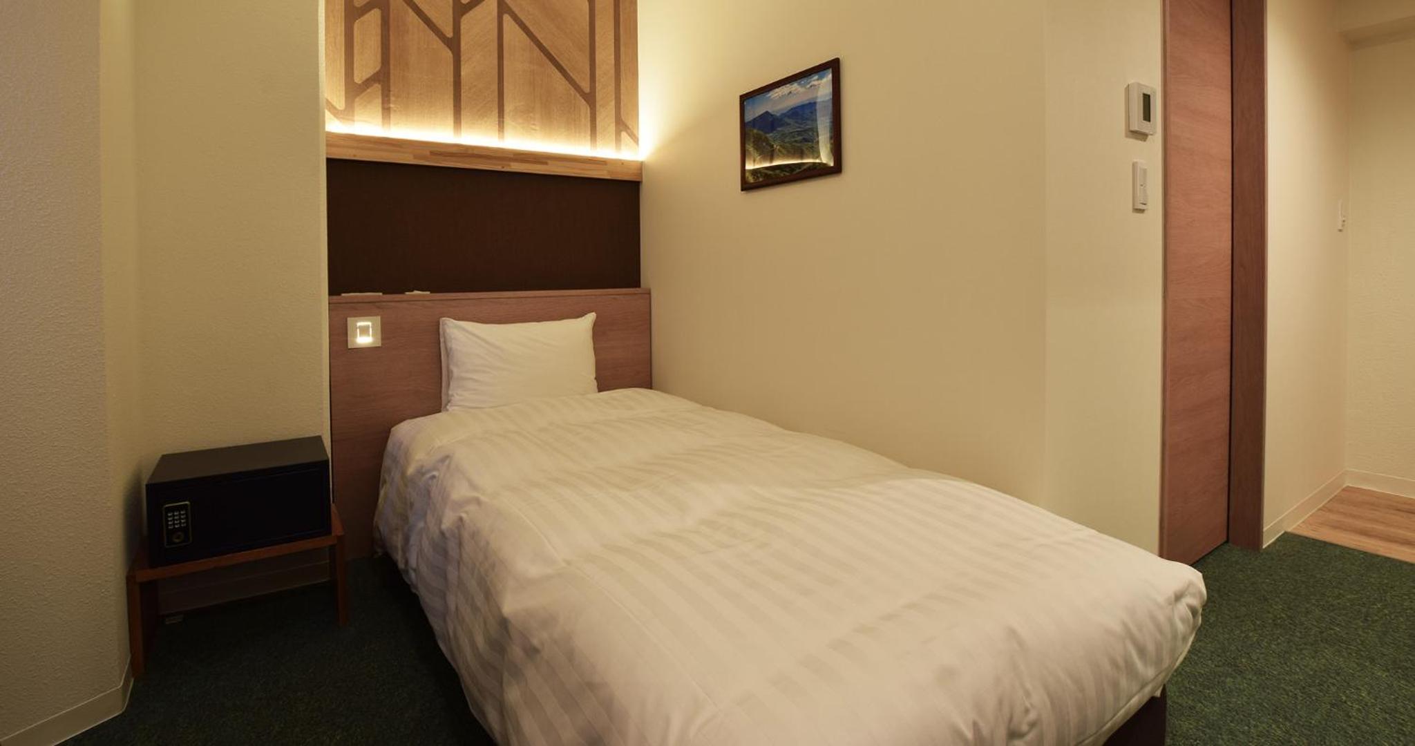 Single Room - Non-Smoking photo 2