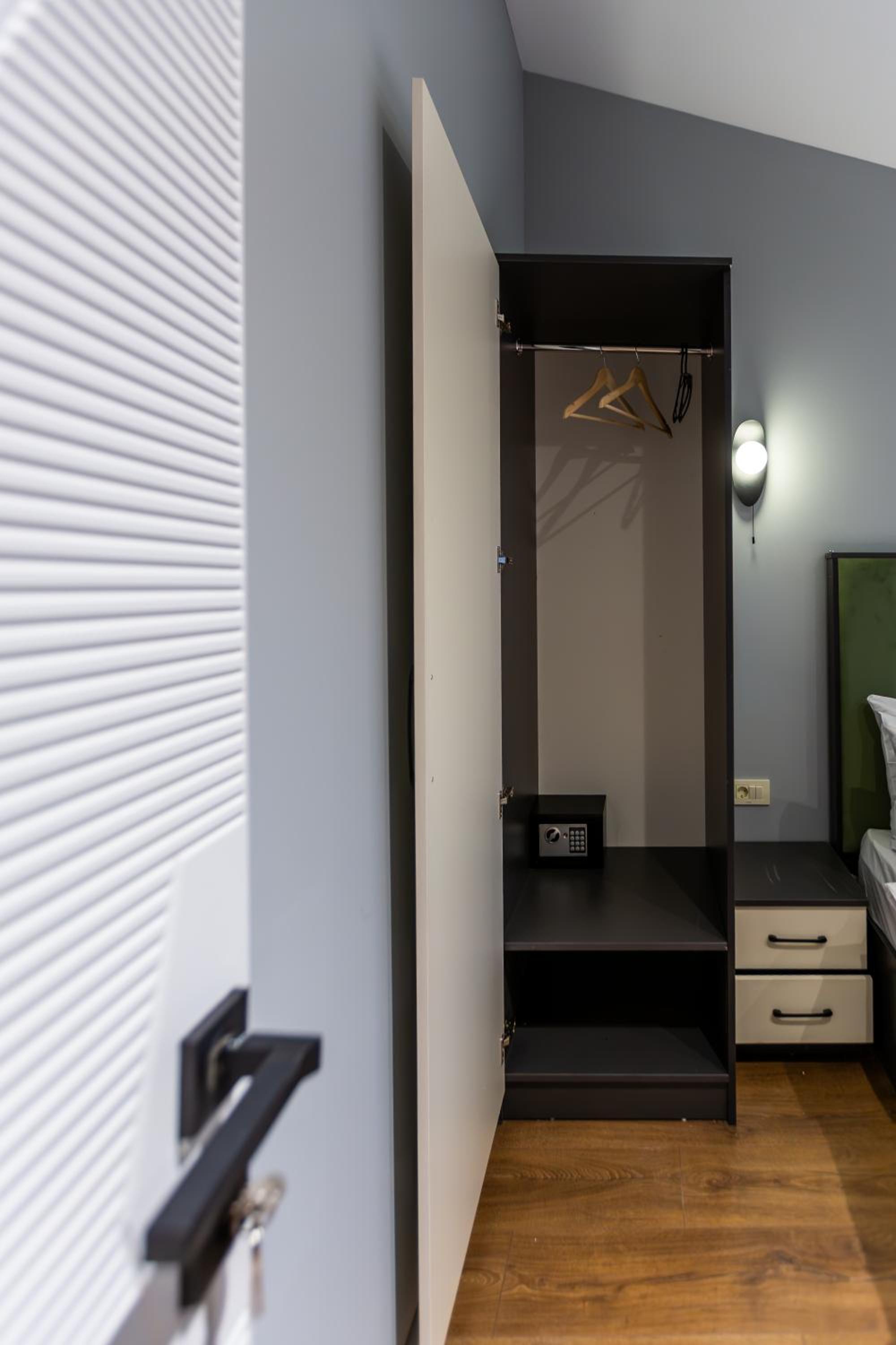 Budget Single Room photo 2