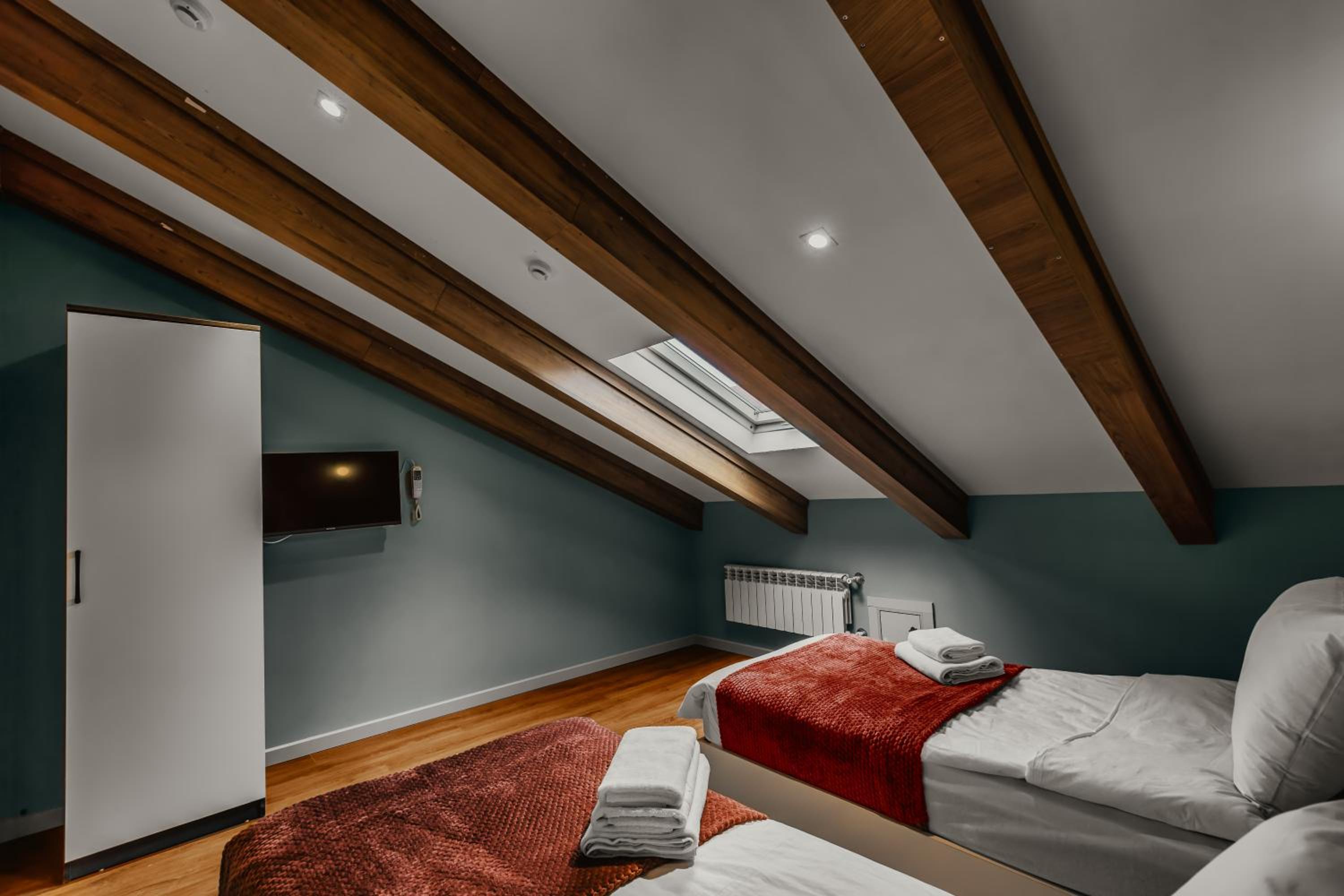 Budget Single Room photo 3