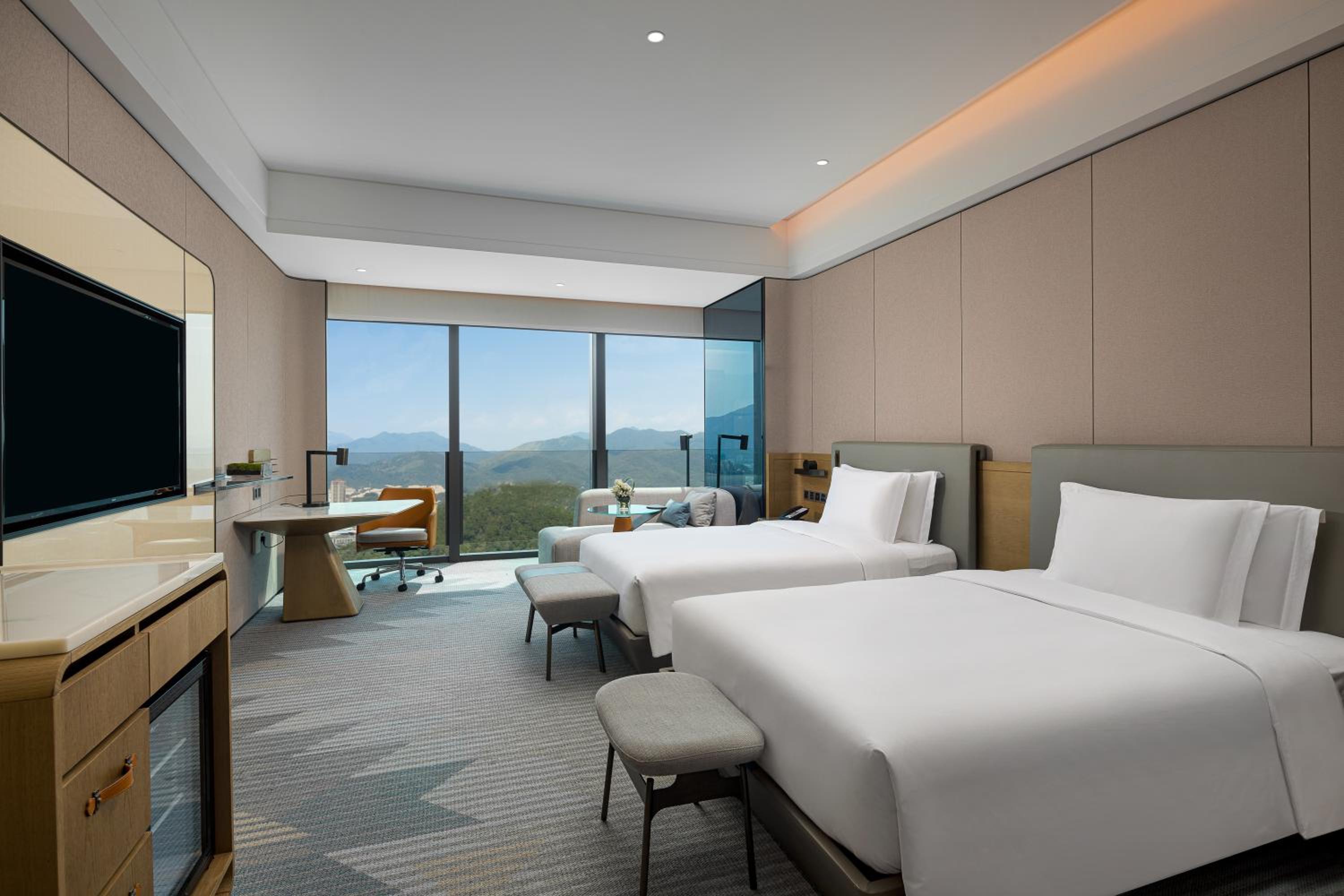Standard Twin Room with Mountain View - Photo 1
