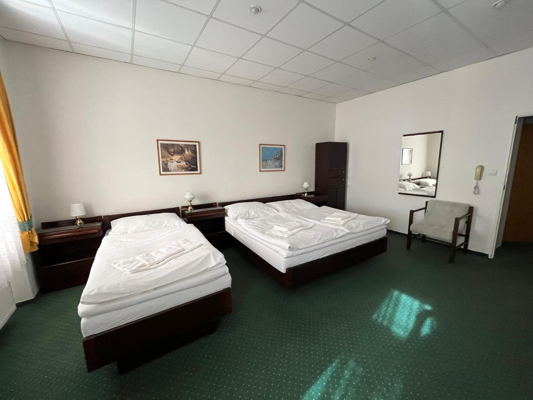 Triple Room - Photo 3