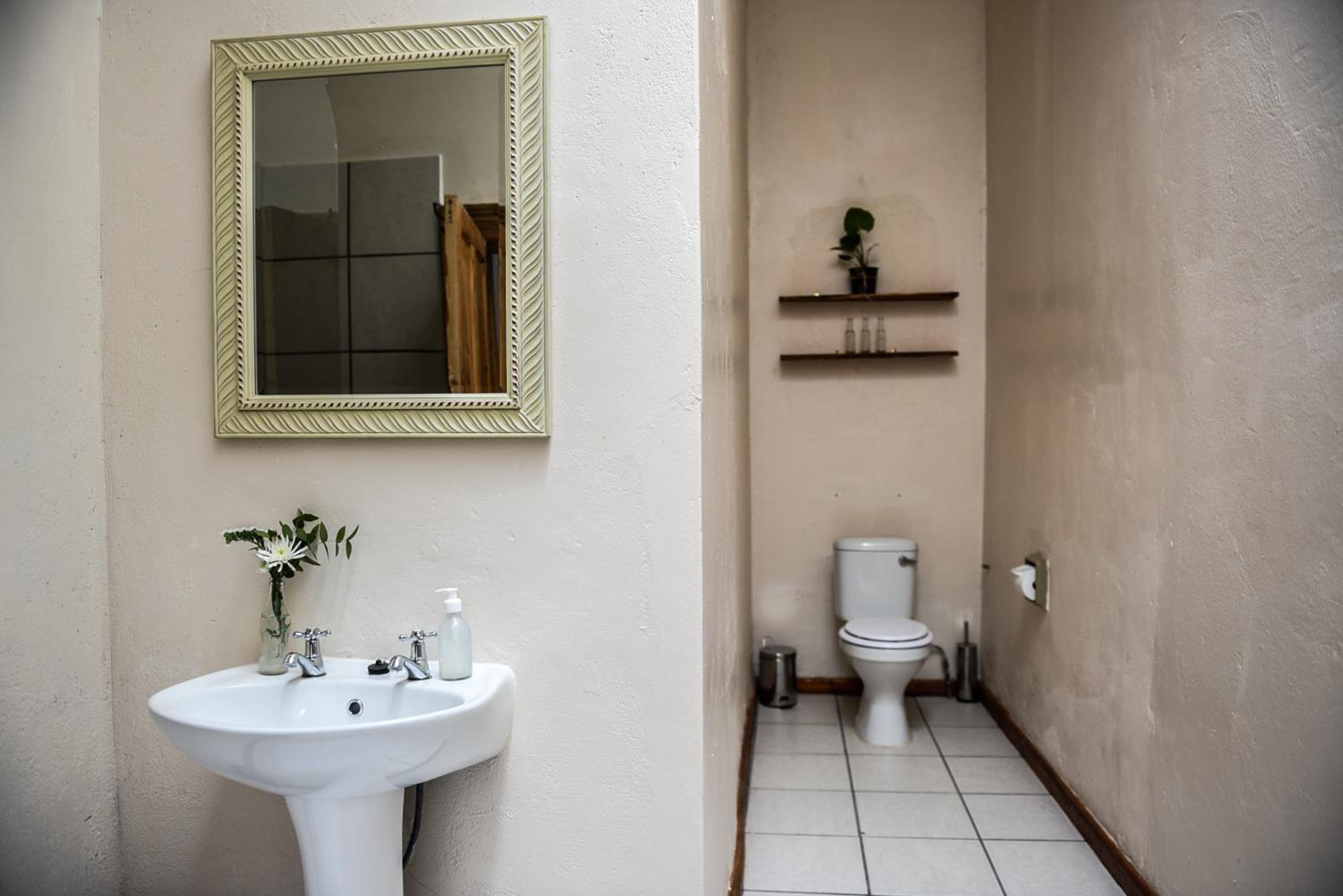 Double Room With Shared Bathroom photo 3