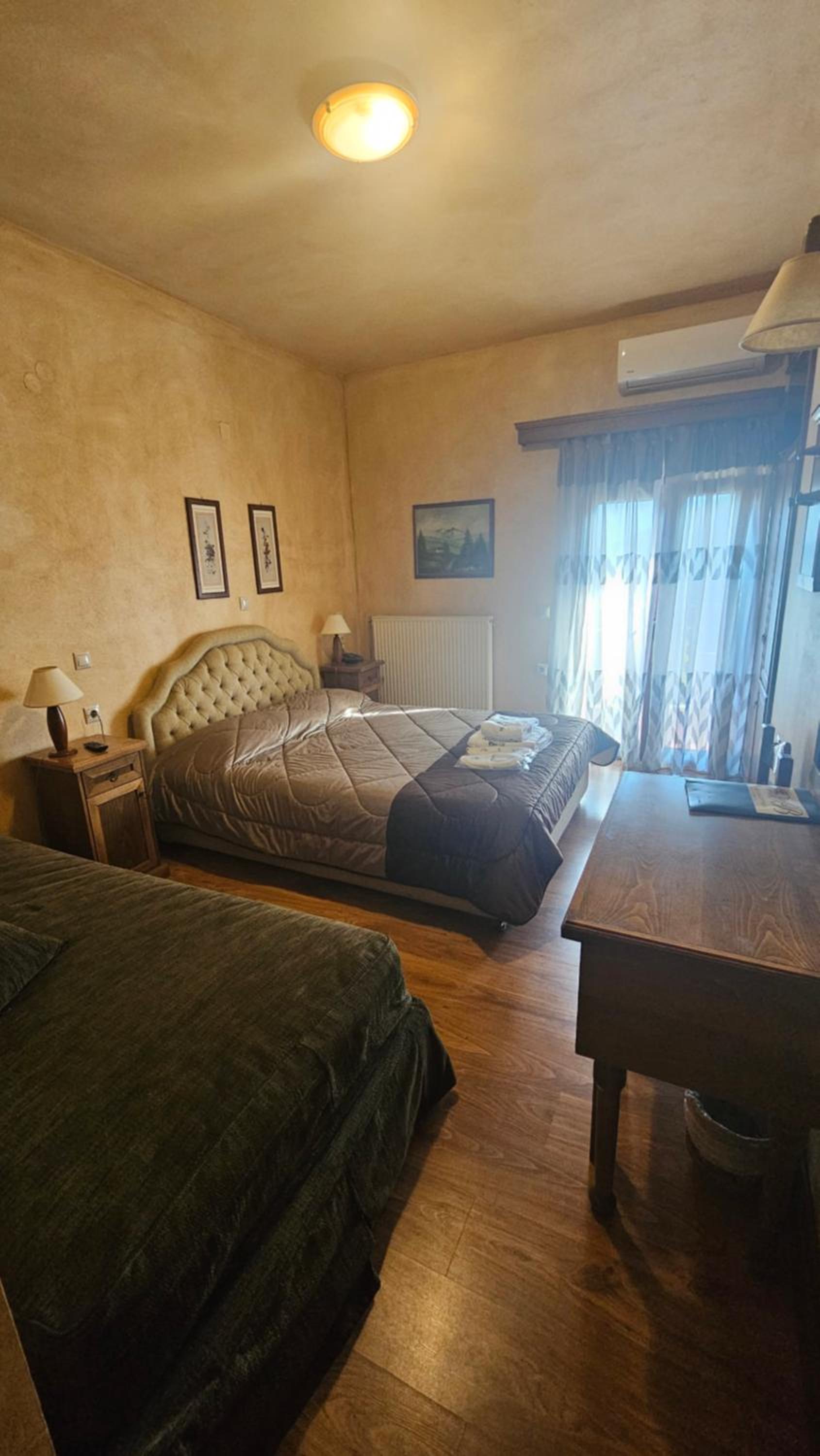 Standard Double Room - Photo 2