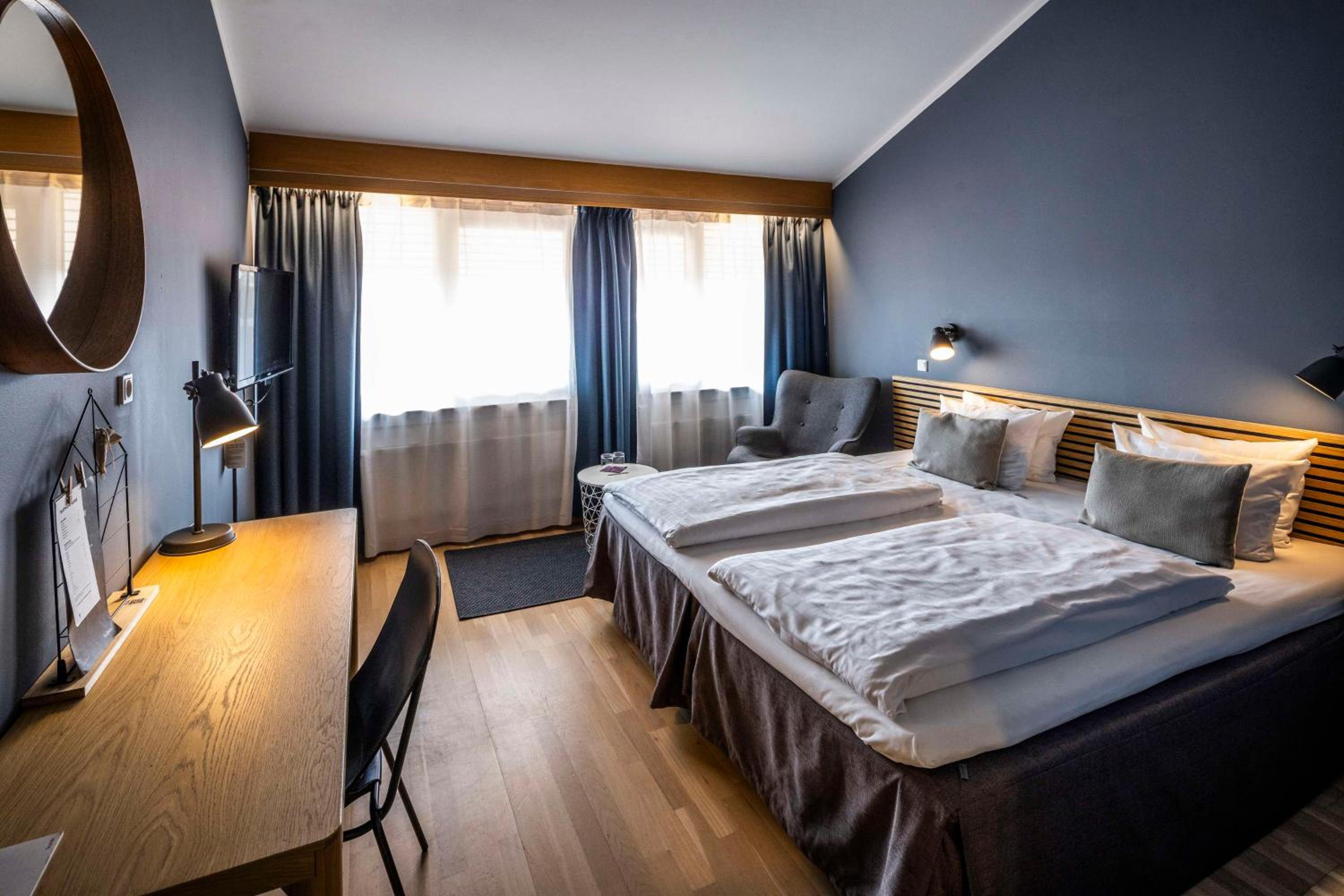 Standard King Room - Photo 4