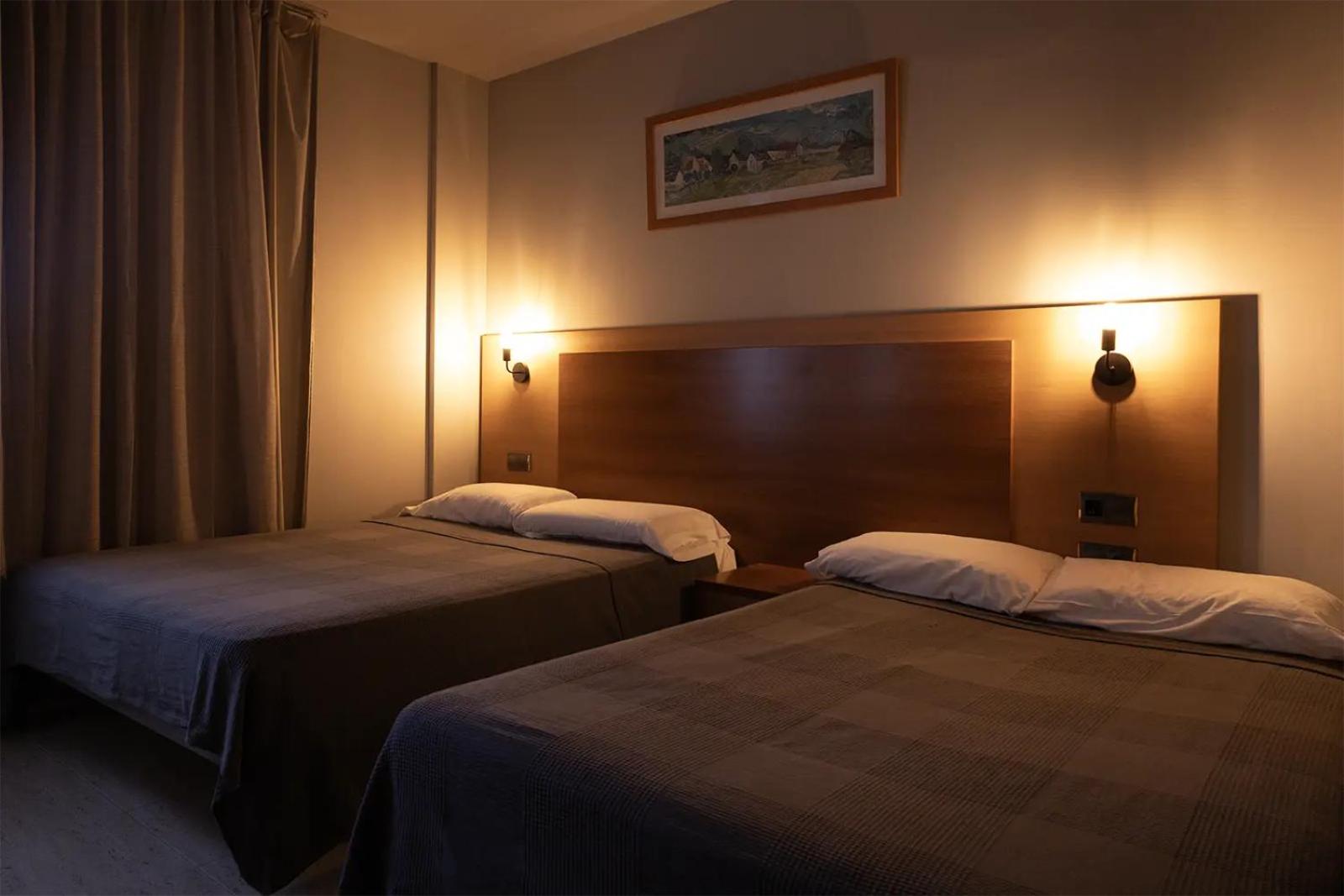Twin Room - Photo 1
