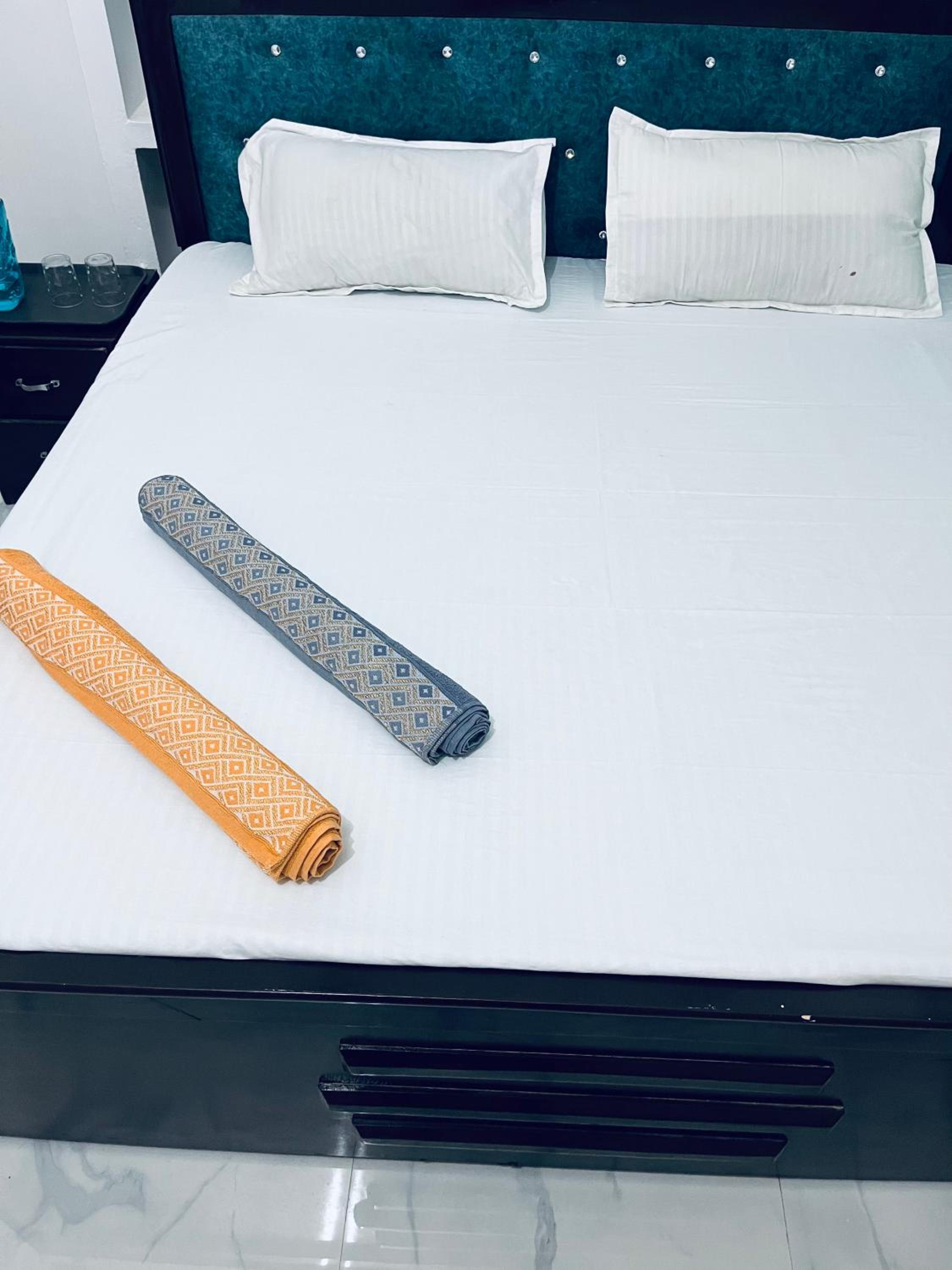 Budget Double Room photo 2