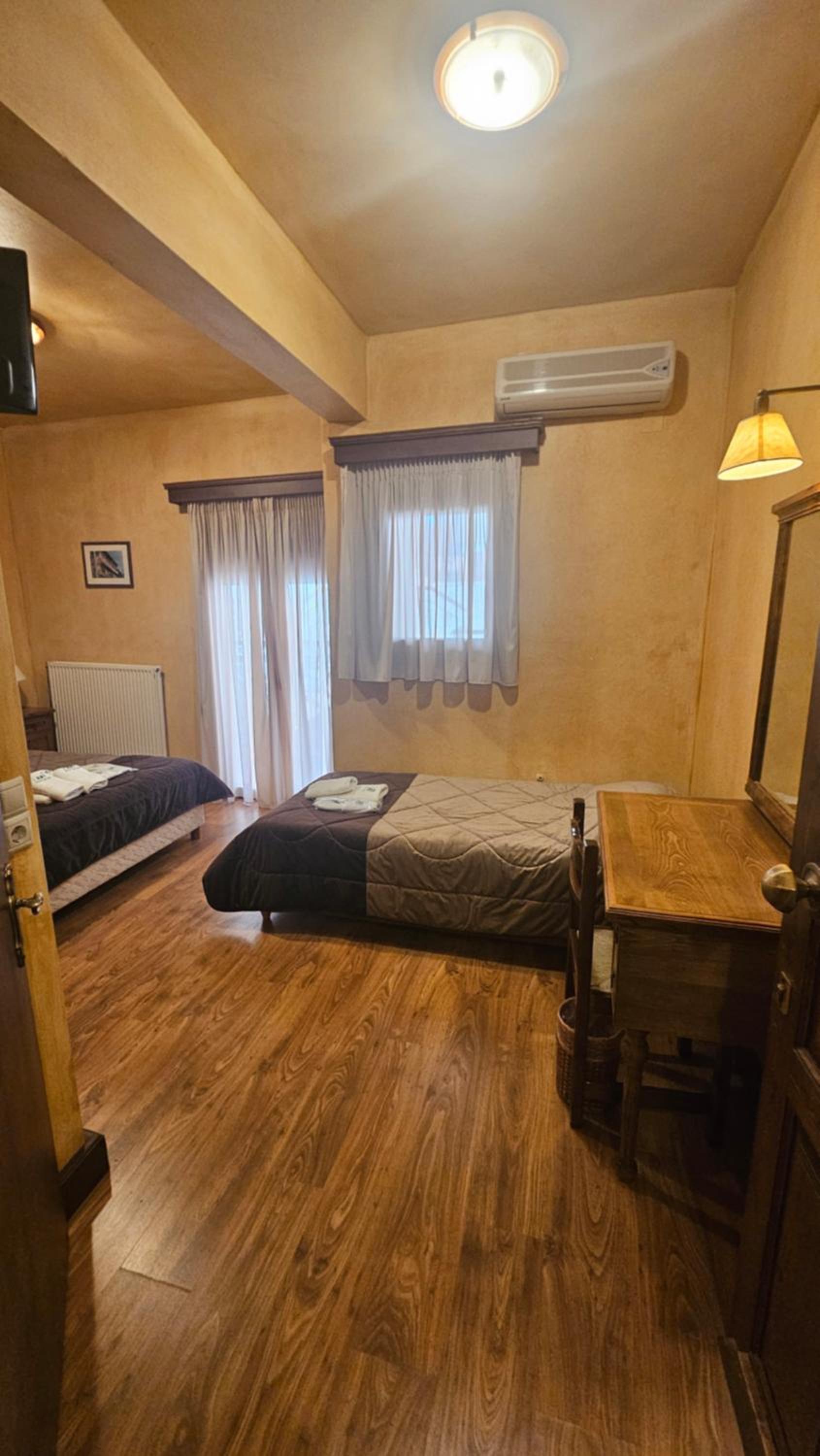 Classic Triple Room - Photo 4