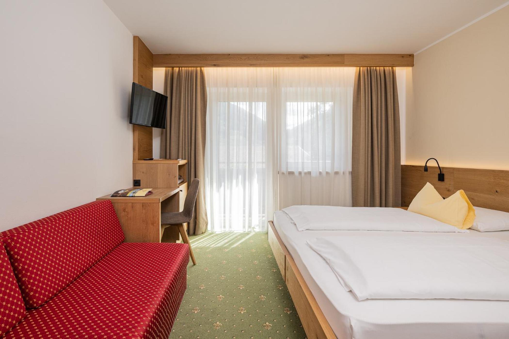 Double or Twin Room photo 2