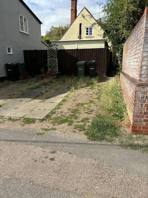 Two-Bedroom House photo 2