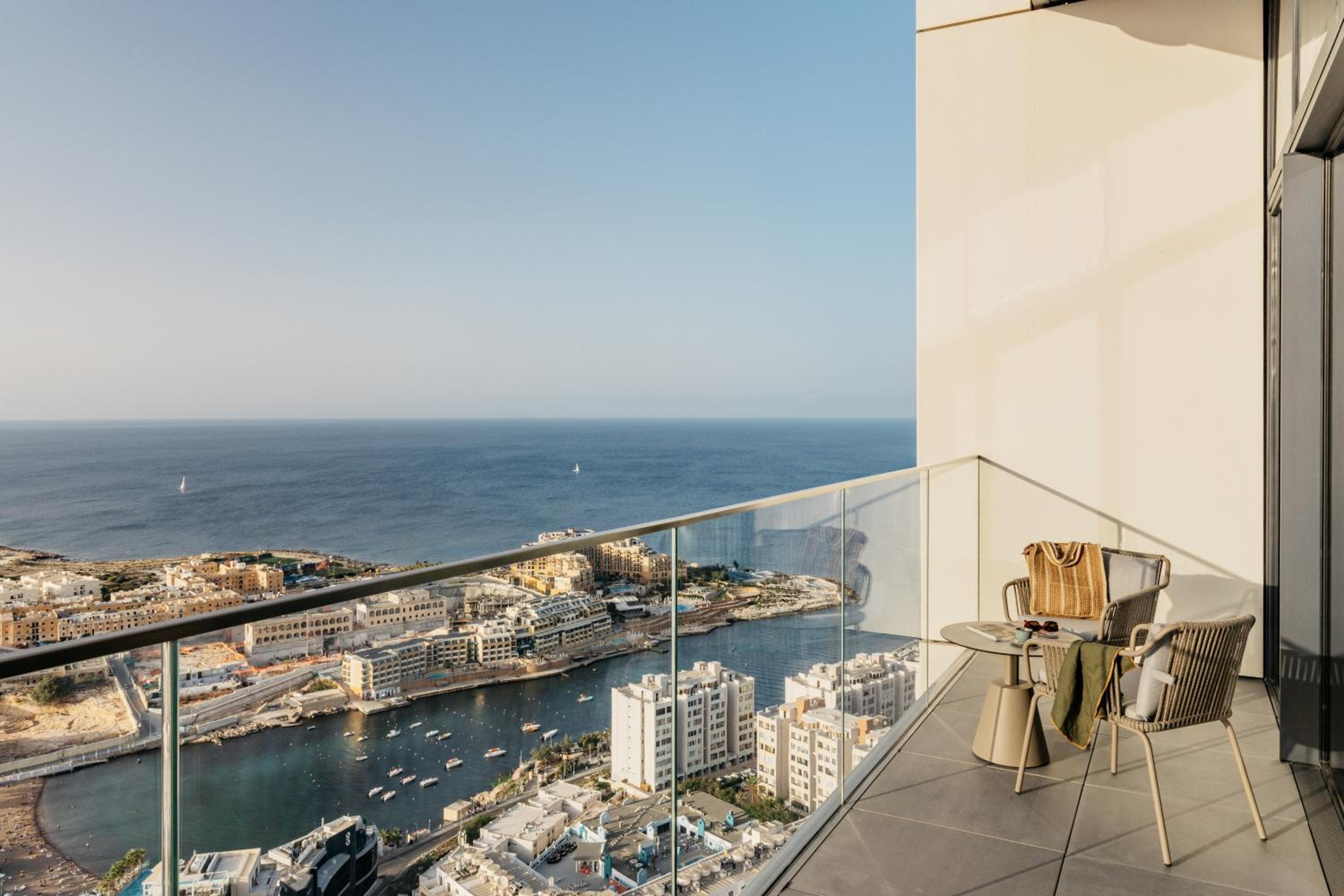 Beyond ME+ Lifestyle Suite: Über ME+ Lifestyle Suite