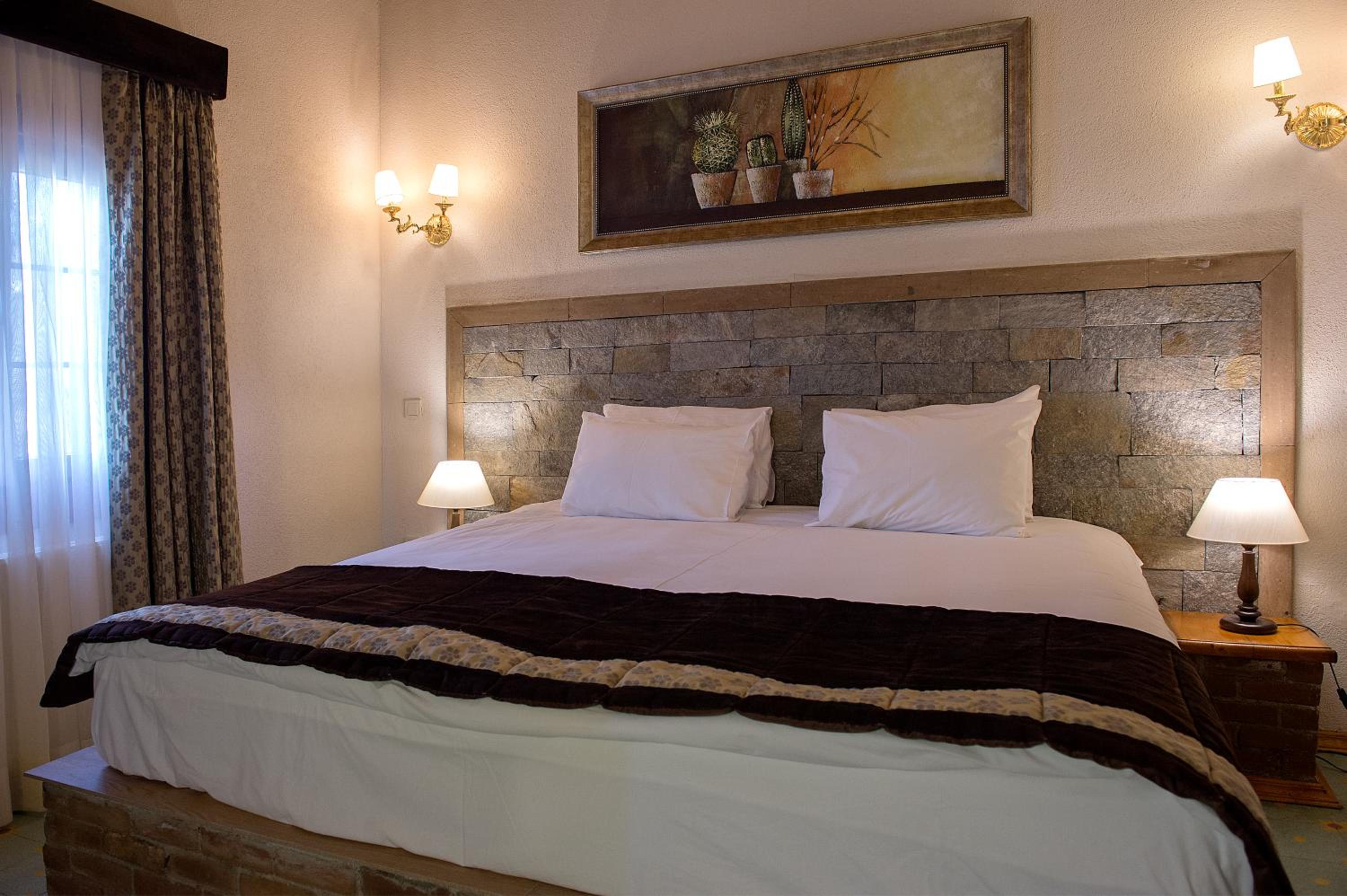 Deluxe Room - Photo 8