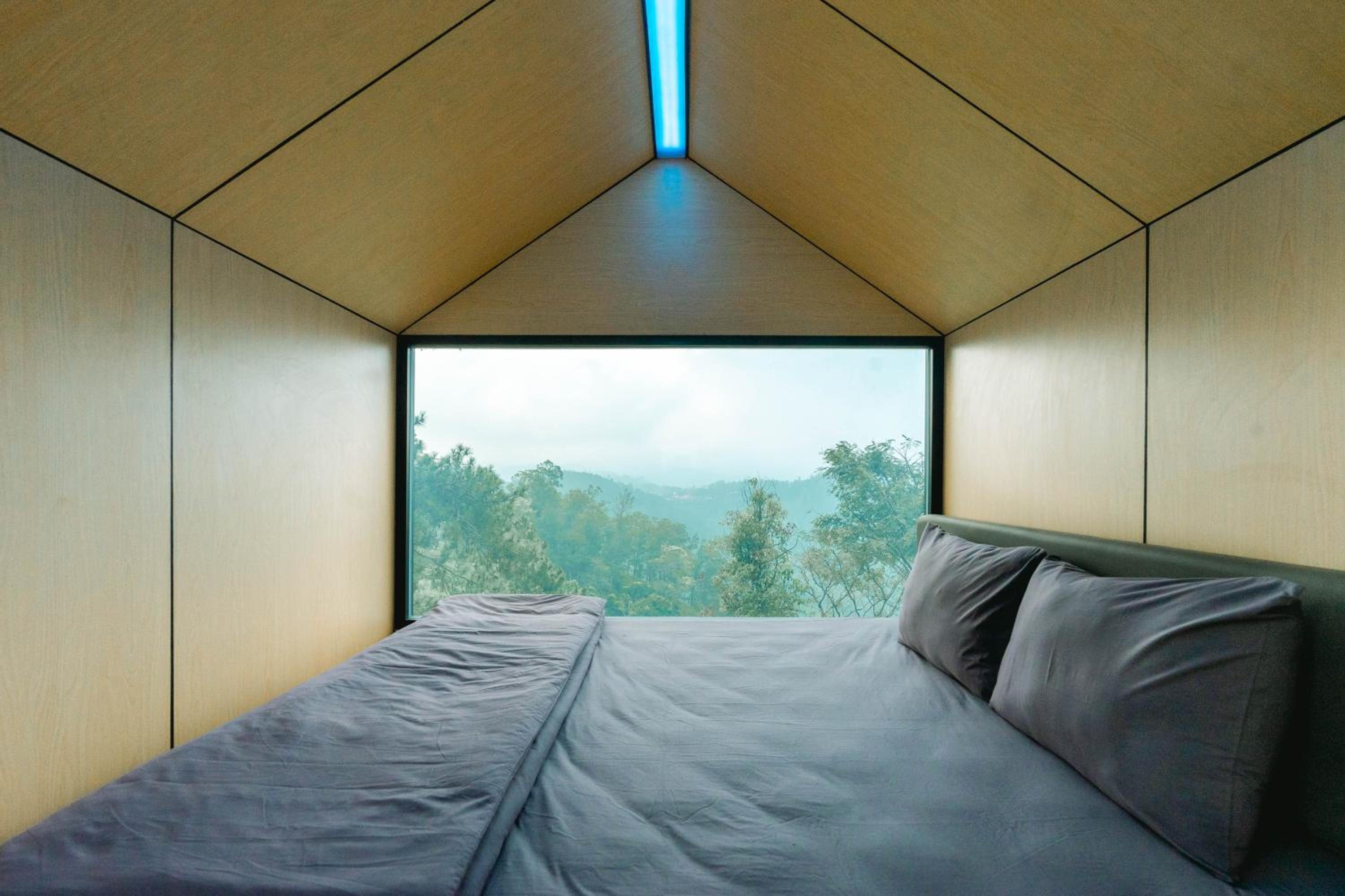Deluxe Cabin photo 2