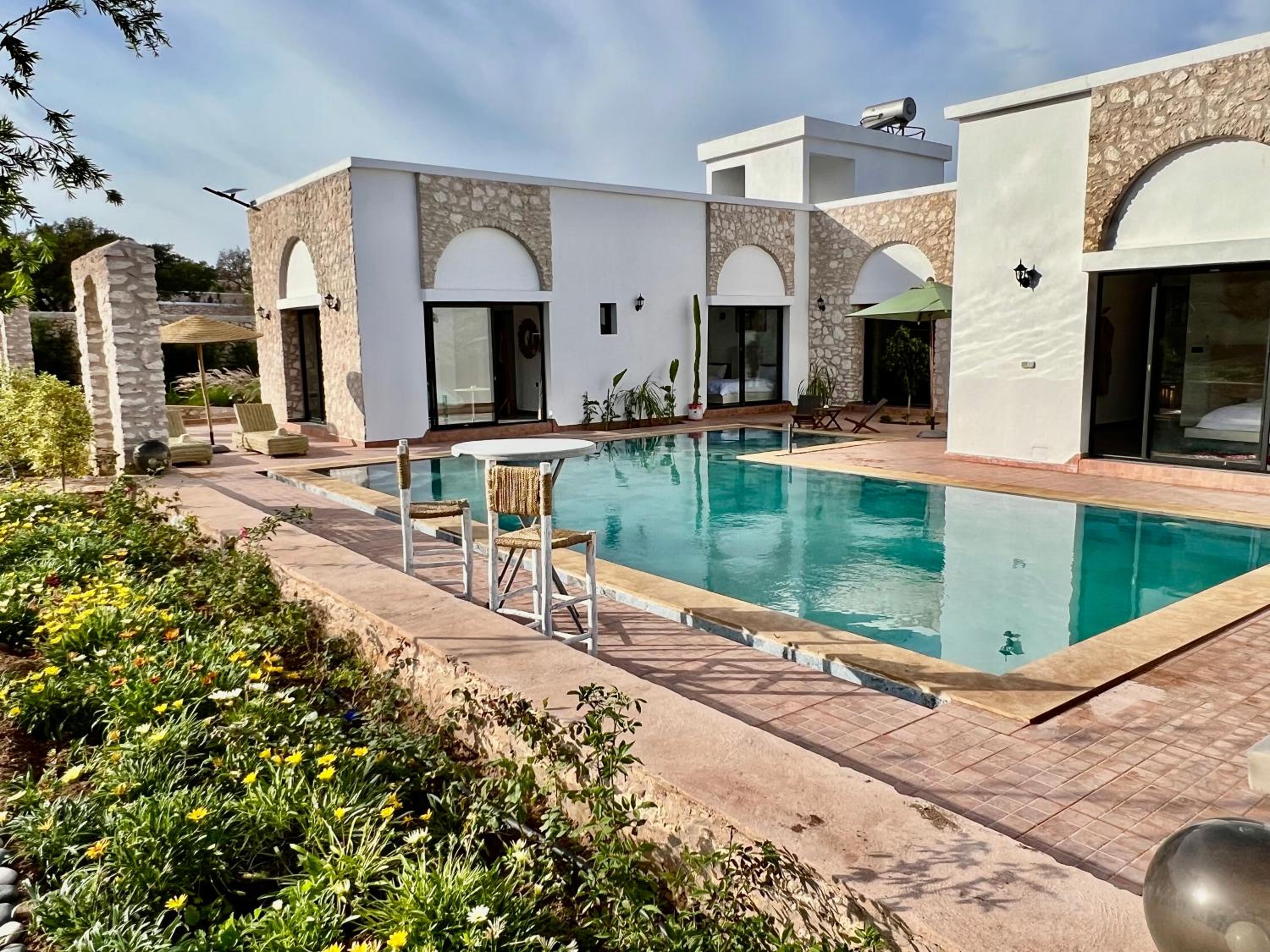 Villa photo 2
