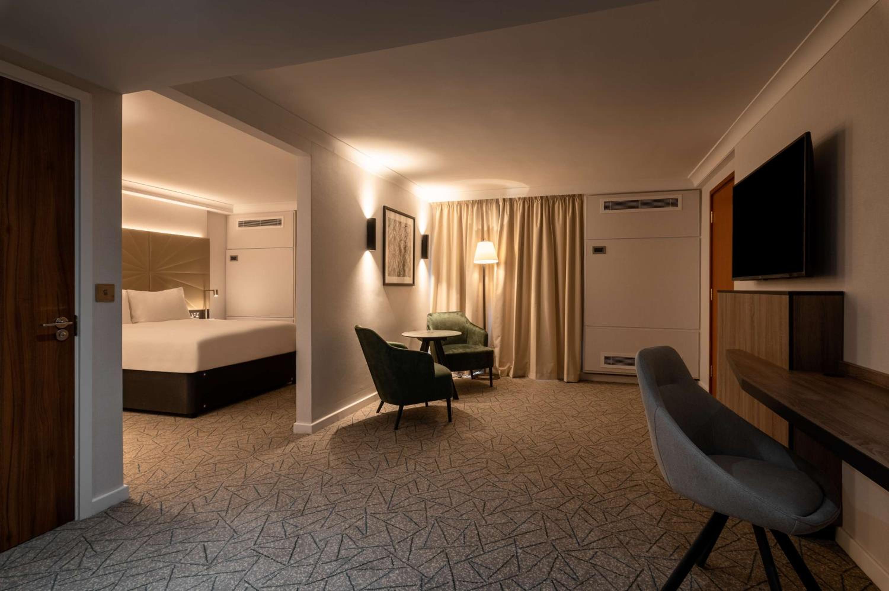 Queen Room - Mobility Access - Photo 2