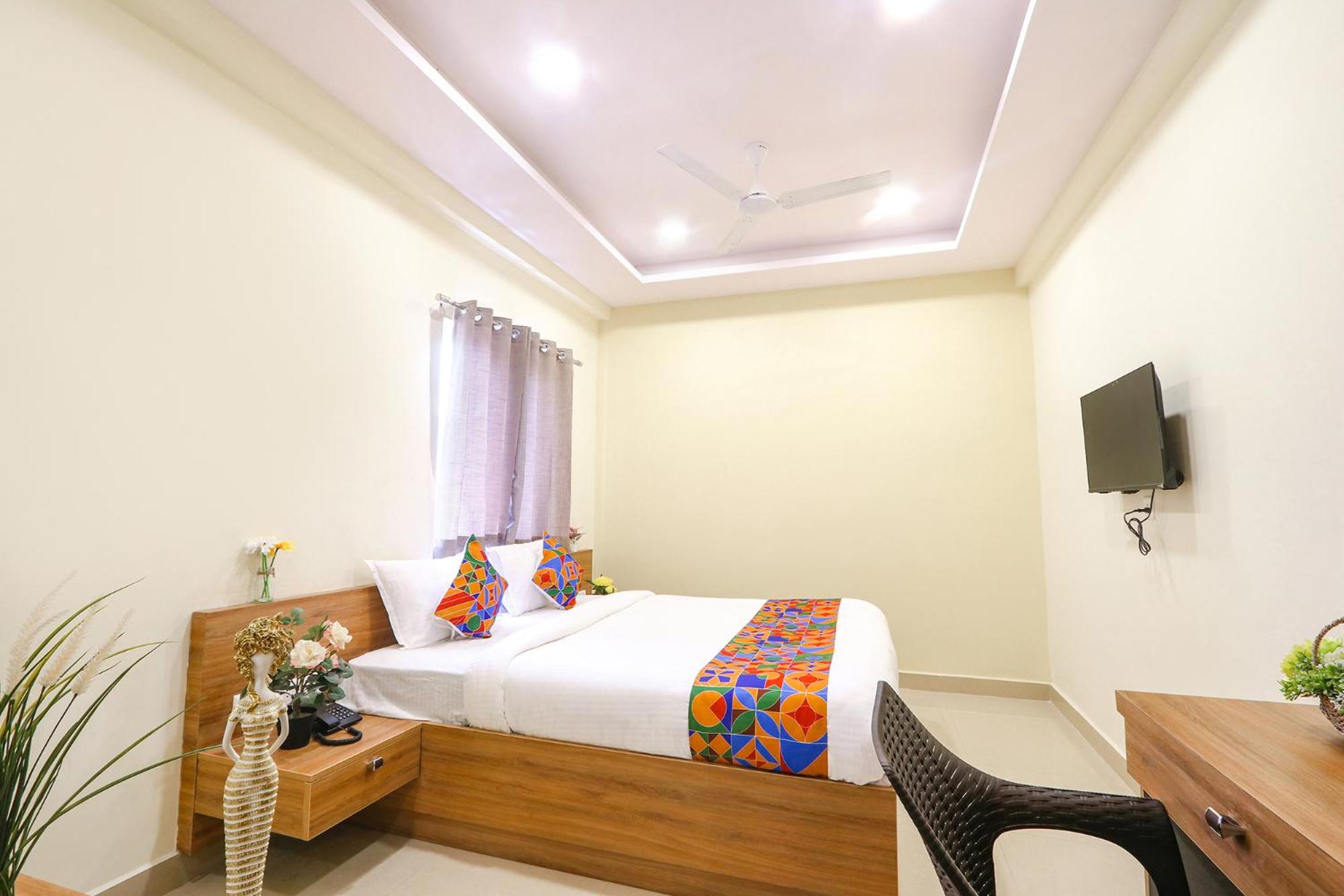 Deluxe Room - Photo 1