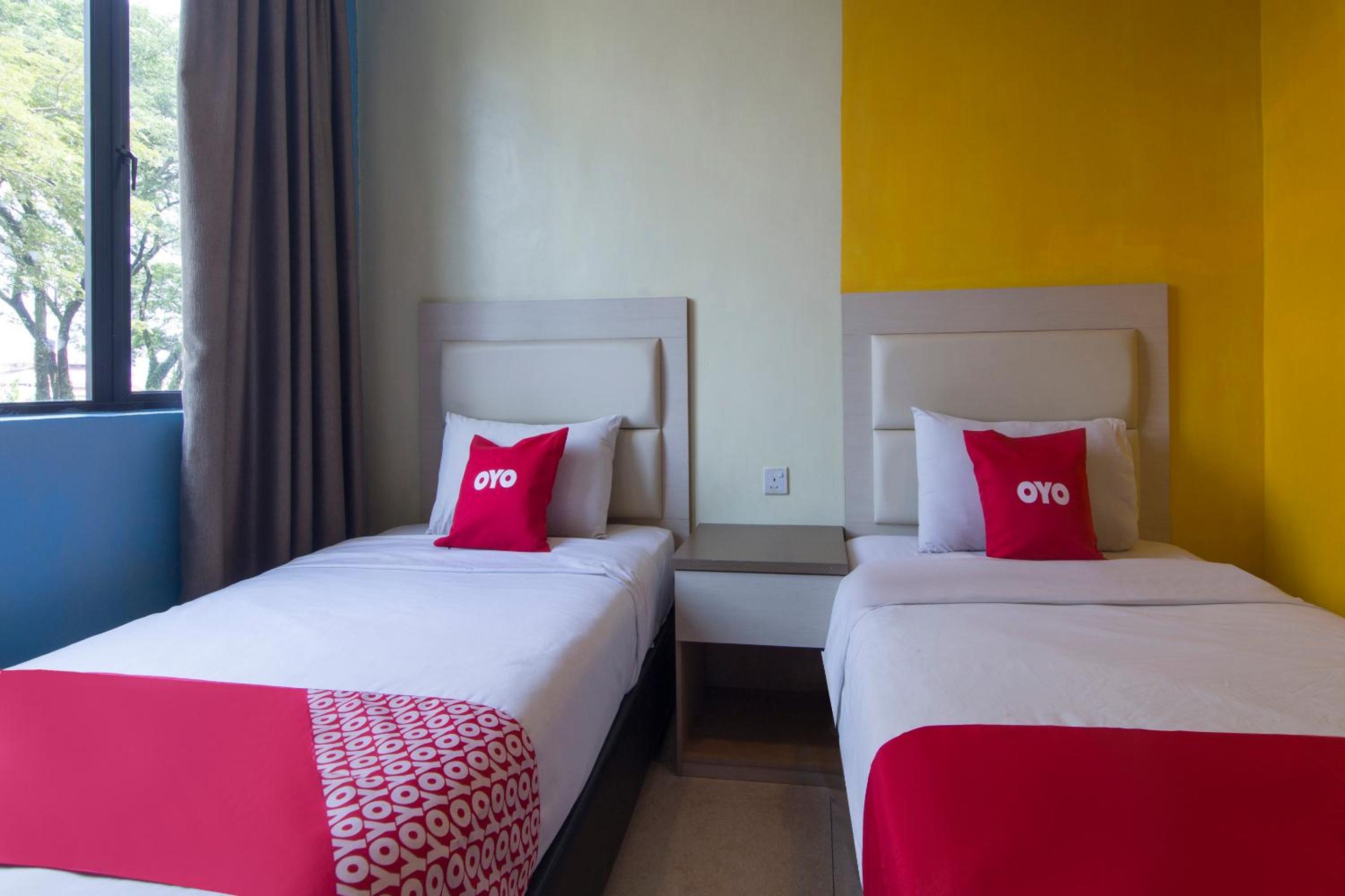 Deluxe Twin Room - Photo 3