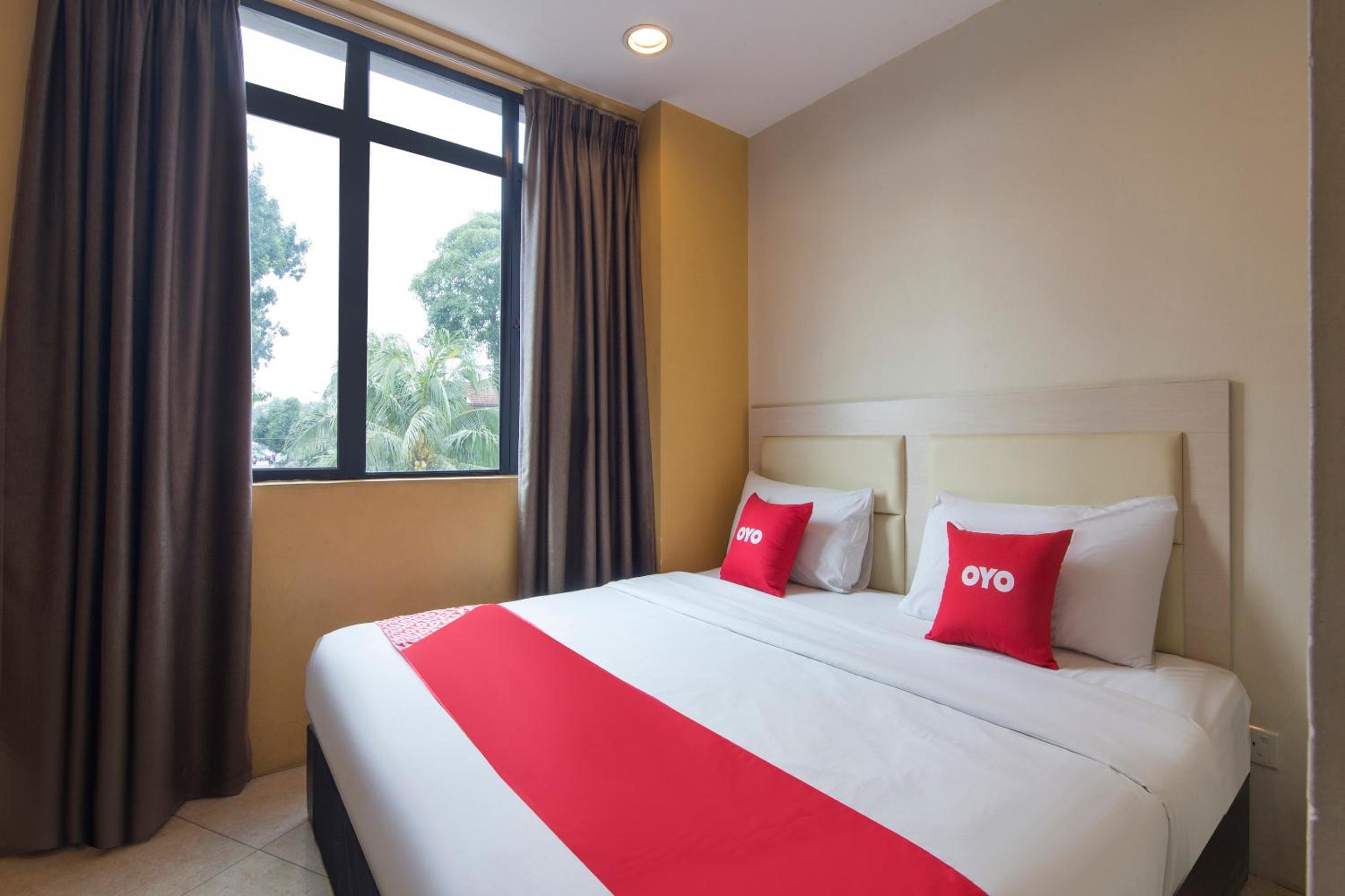 Standard Queen Room - Photo 4