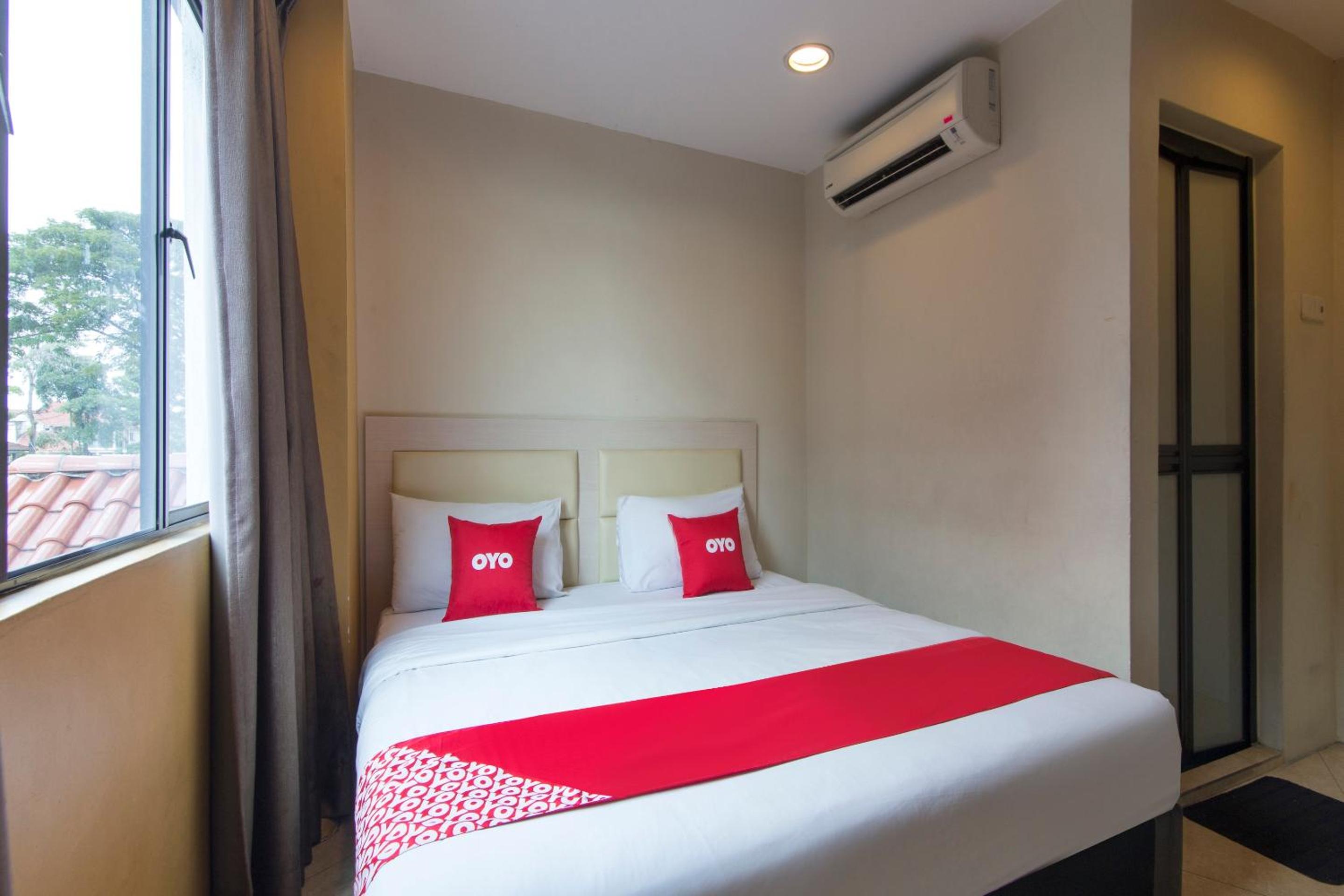 Standard Queen Room - Photo 2