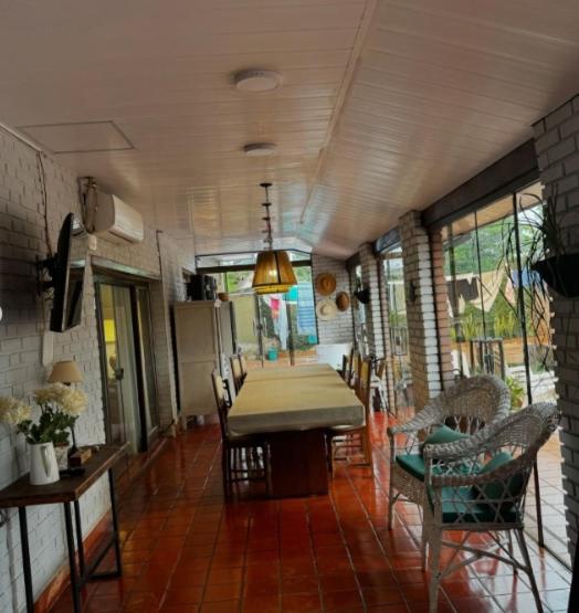 Six-Bedroom House photo 2
