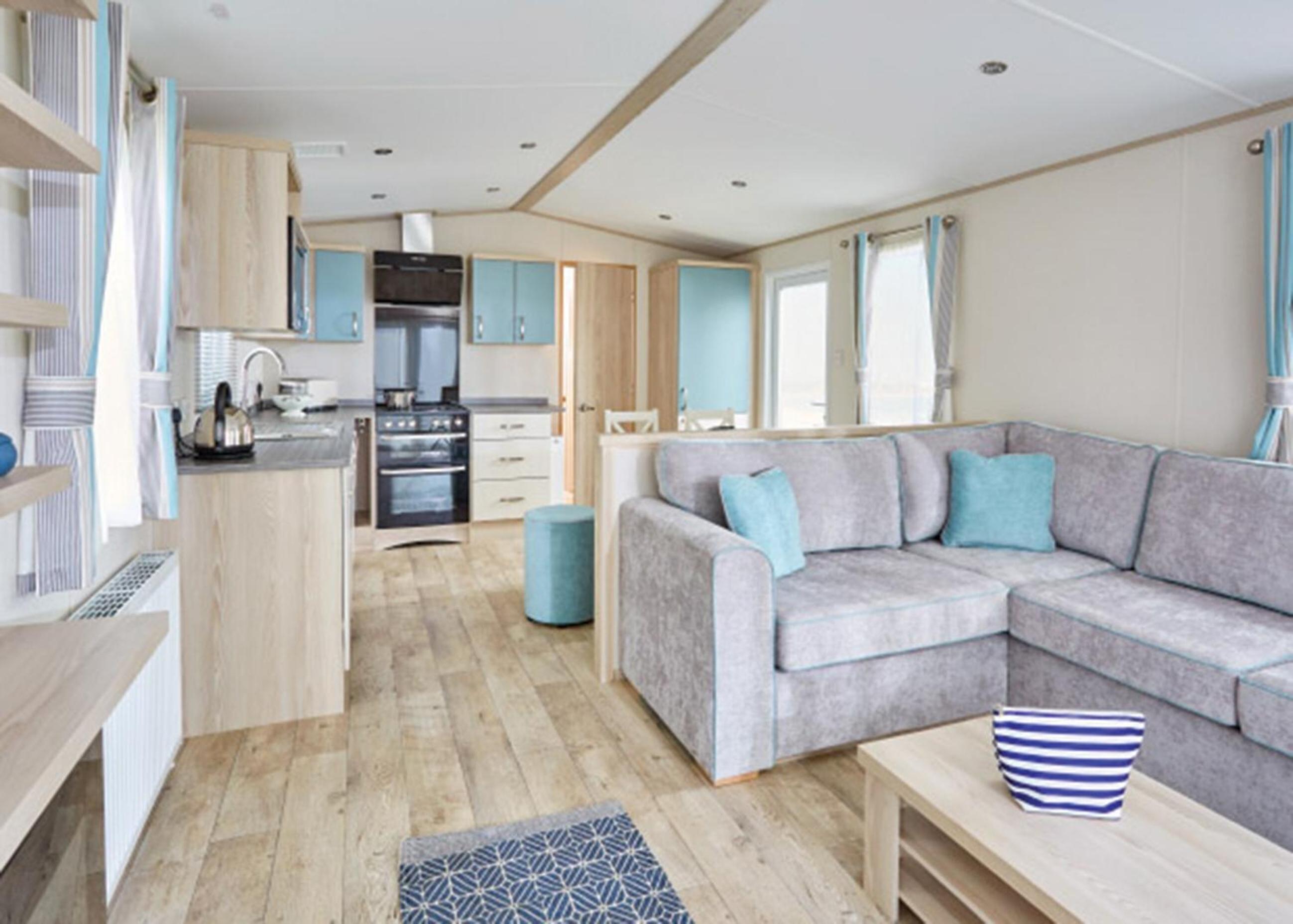 Mobile Home 8
