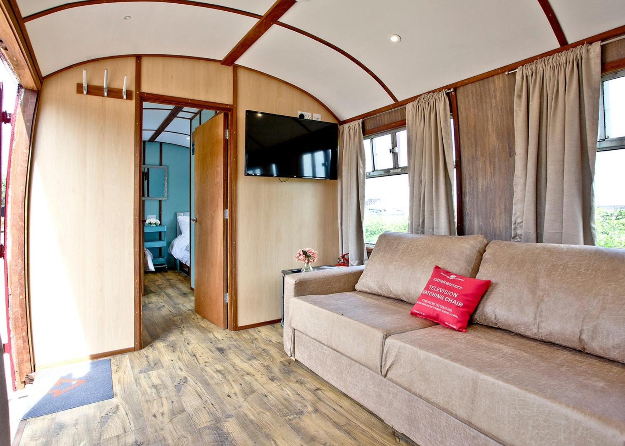 Three-Bedroom House 2 photo 1