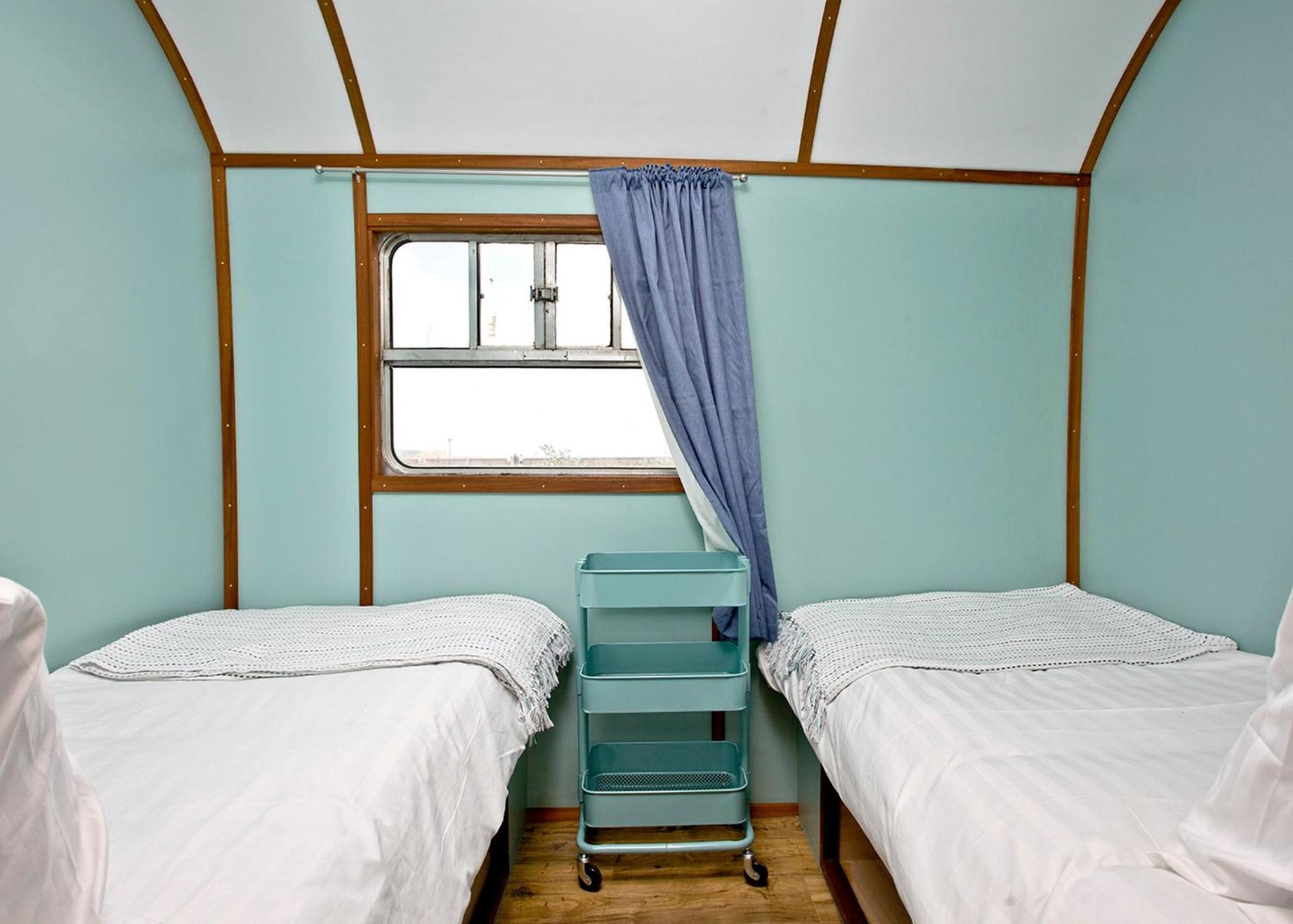 Three-Bedroom House 2 photo 2