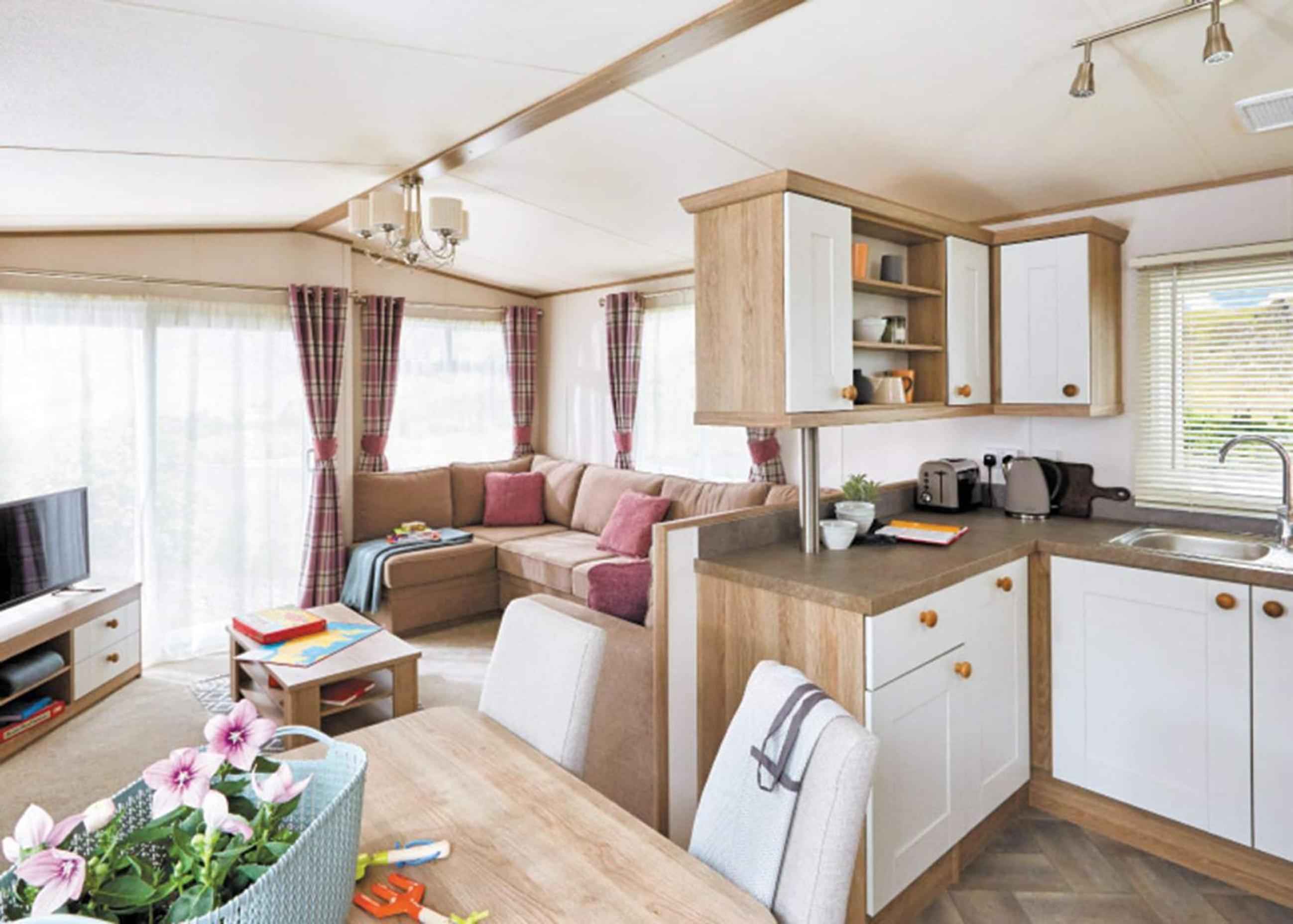 Mobile Home 9