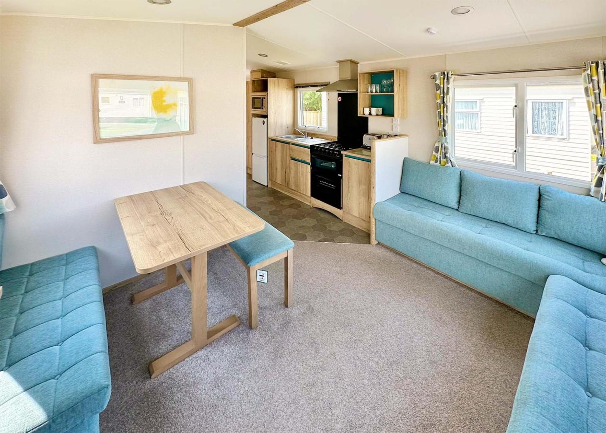 Mobile Home 2 photo 2