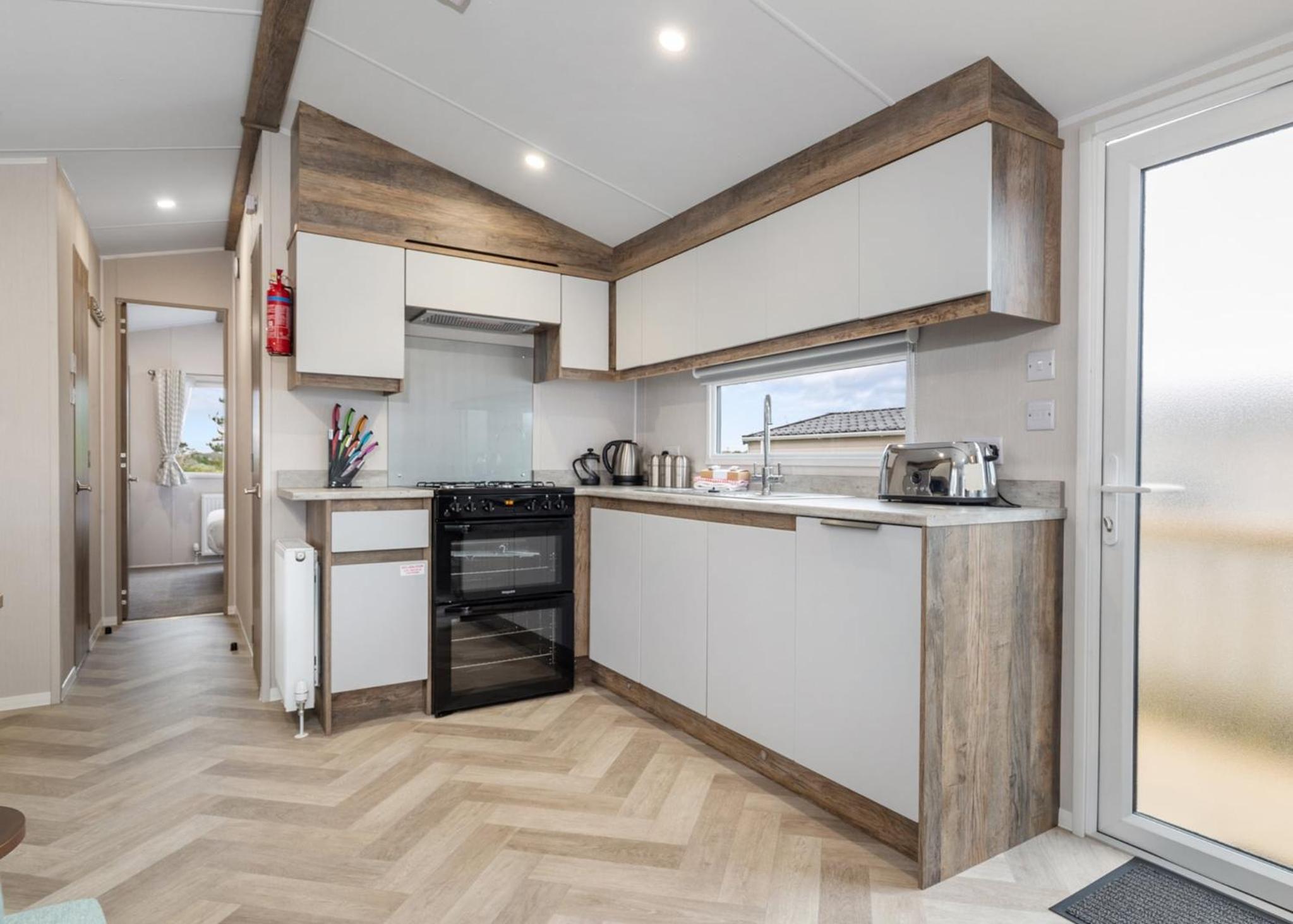 Two-Bedroom Mobile Home photo 3
