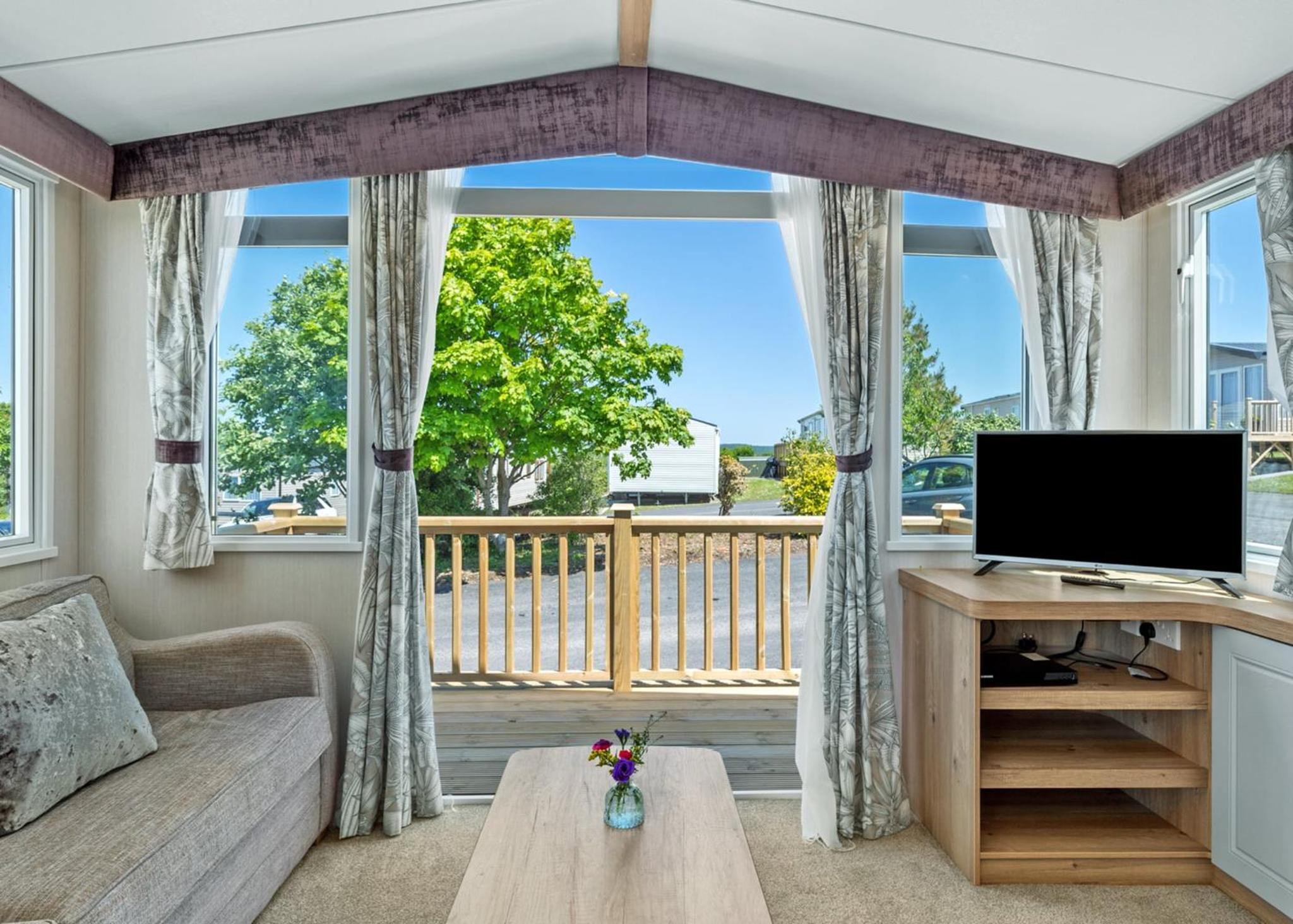 Three-Bedroom Mobile Home photo 2
