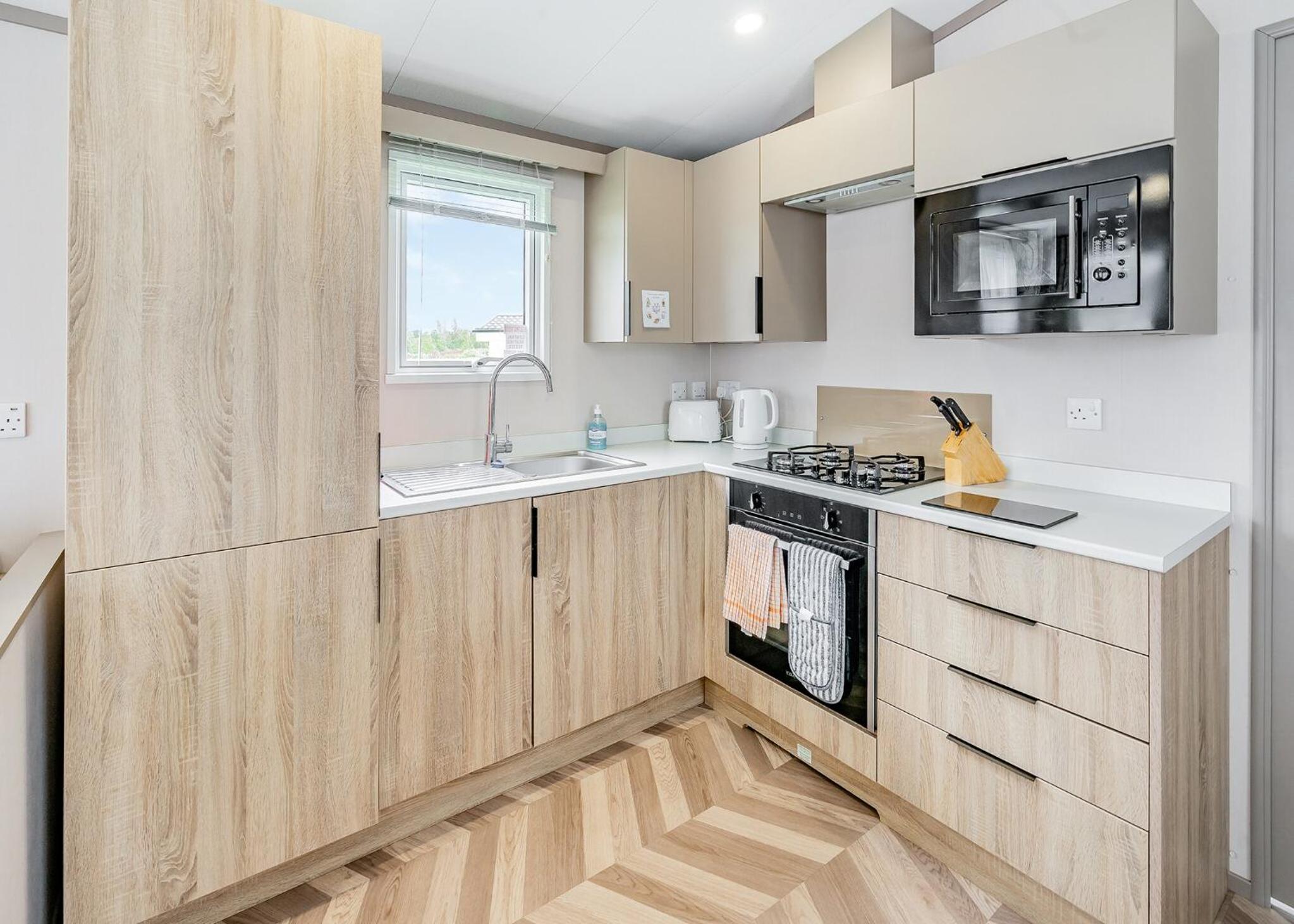 Two-Bedroom Mobile Home photo 2