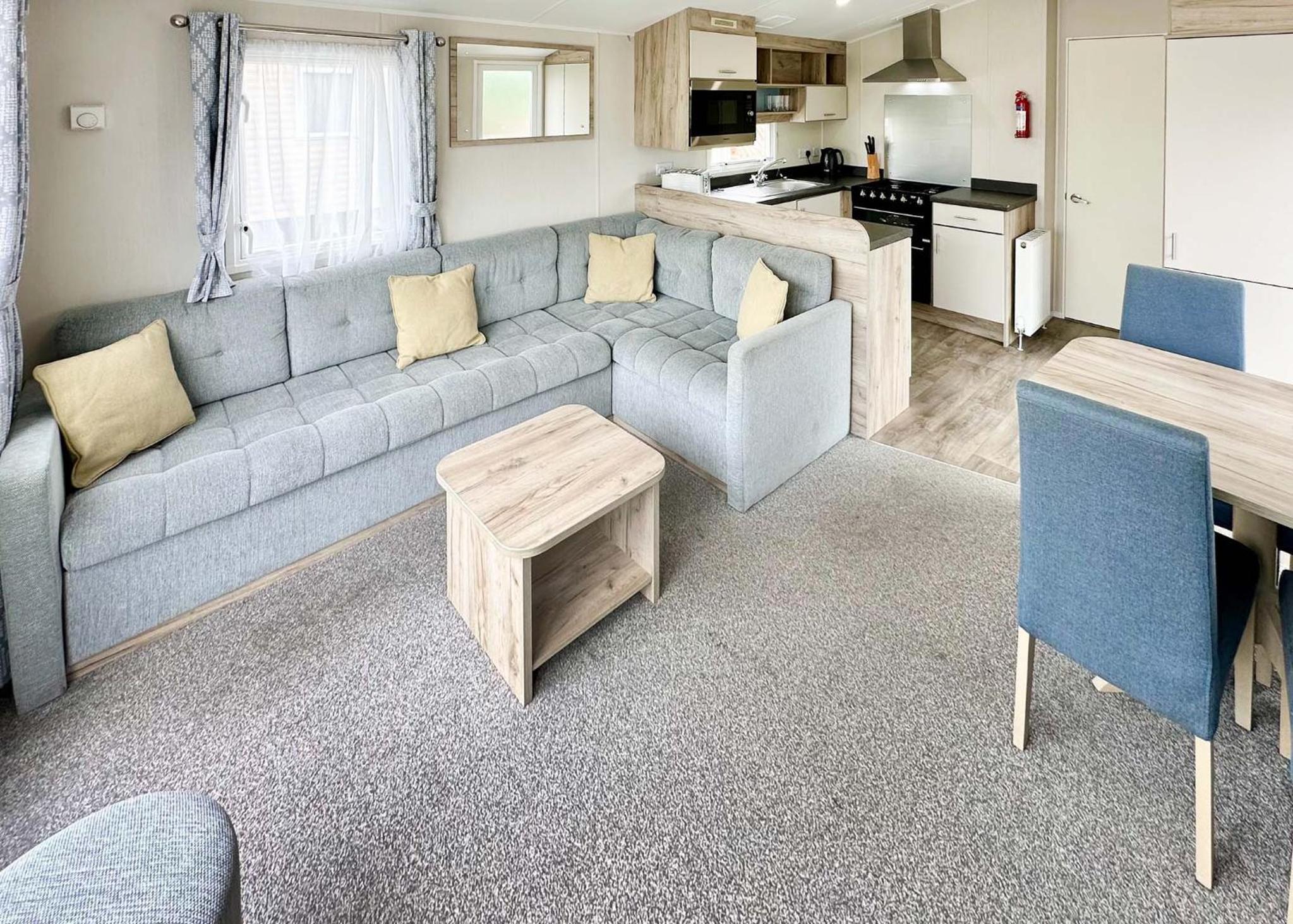 Two-Bedroom Mobile Home photo 2