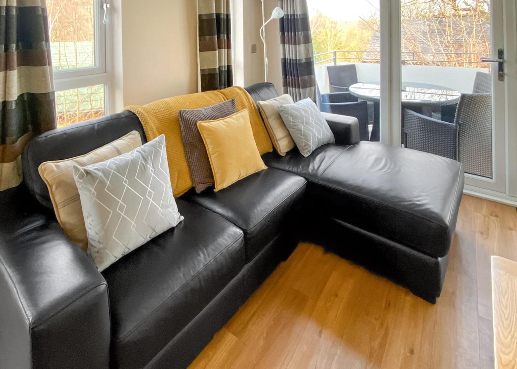 Two-Bedroom House photo 2