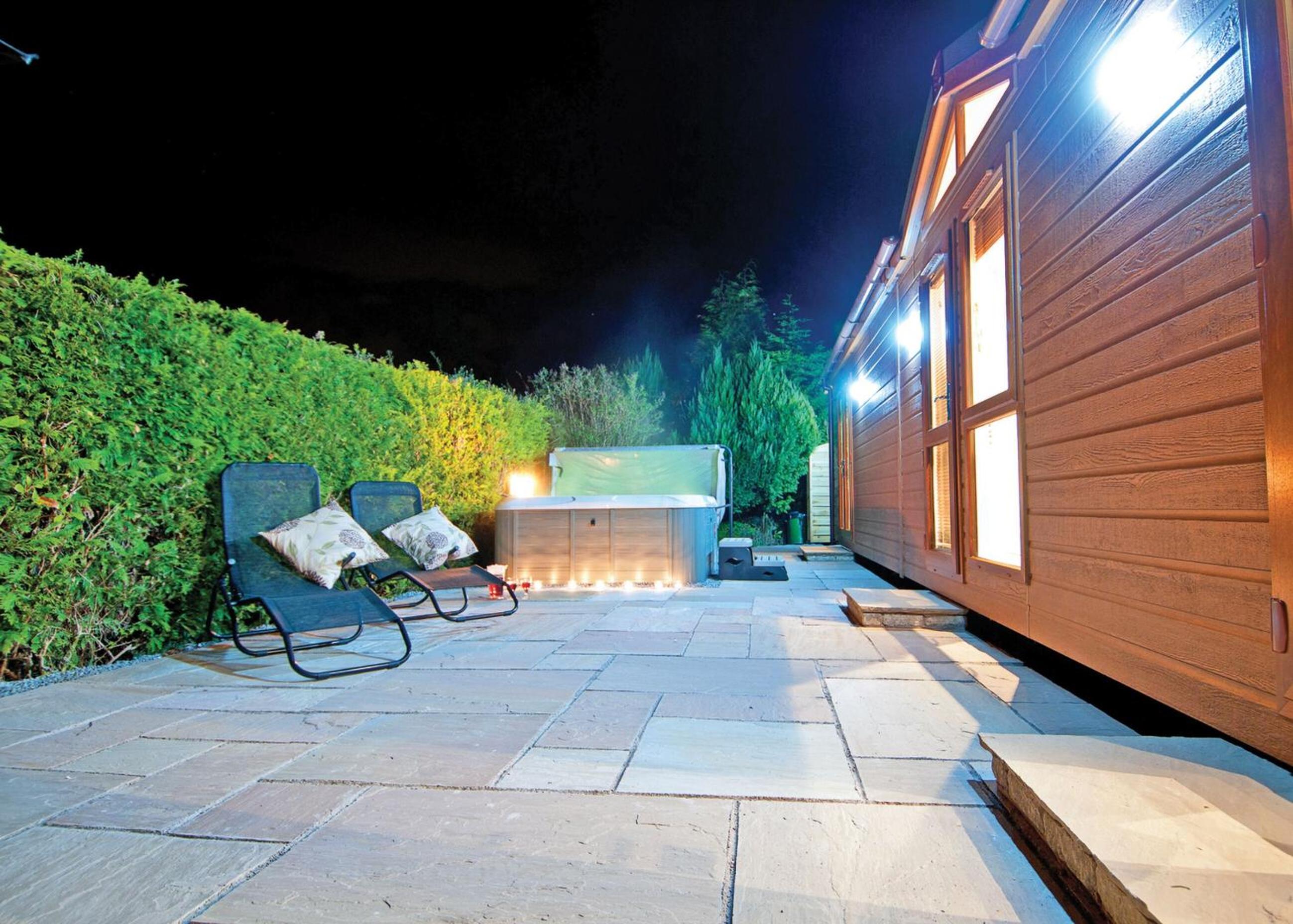 Two-Bedroom Mobile Home photo 2