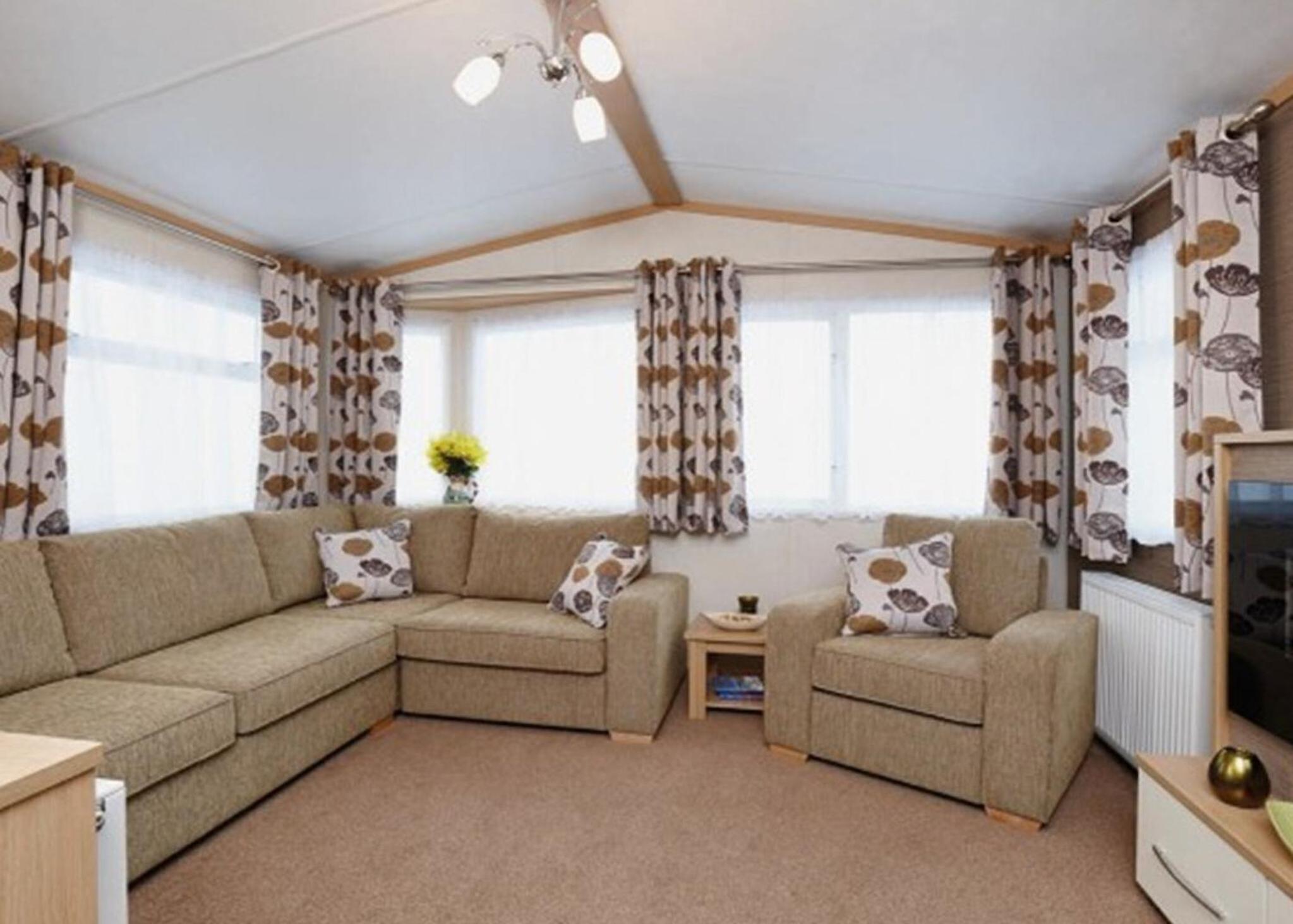 Mobile Home 7 photo 1